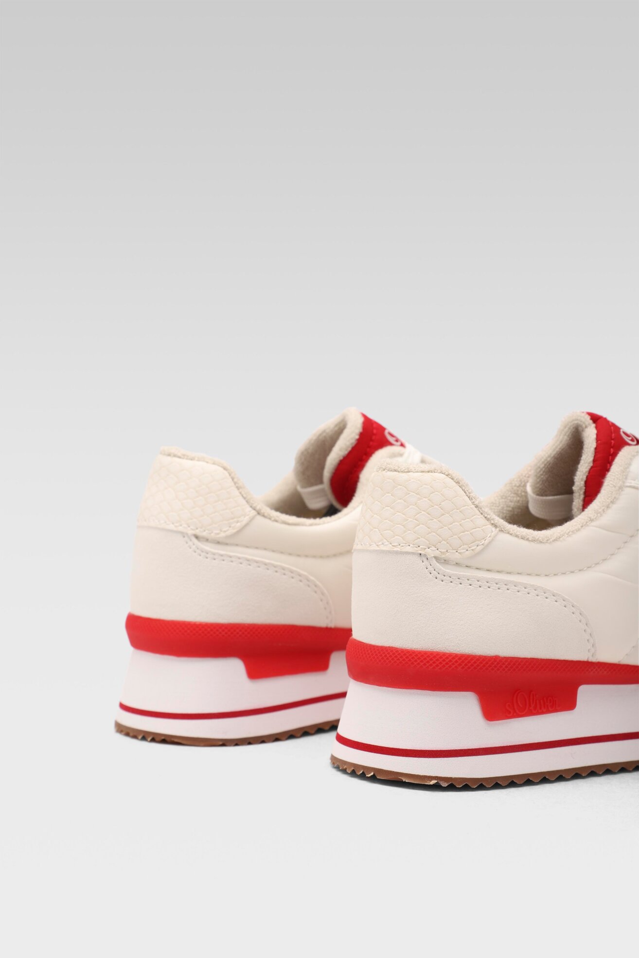 Półbuty S.Oliver RED LABEL 5/5-23612/36 Biały