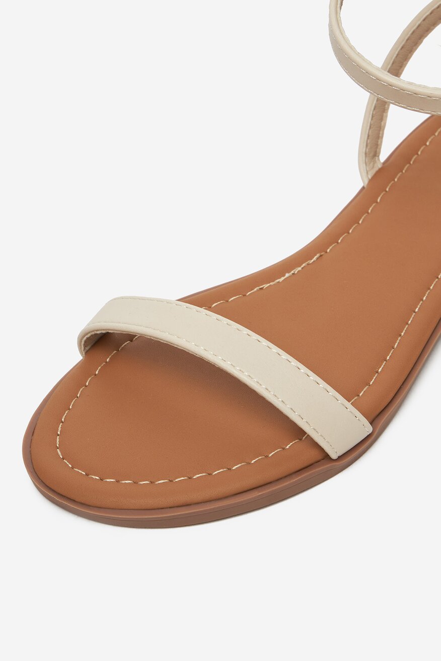 
                DeeZee - Sandały - 5906751117255