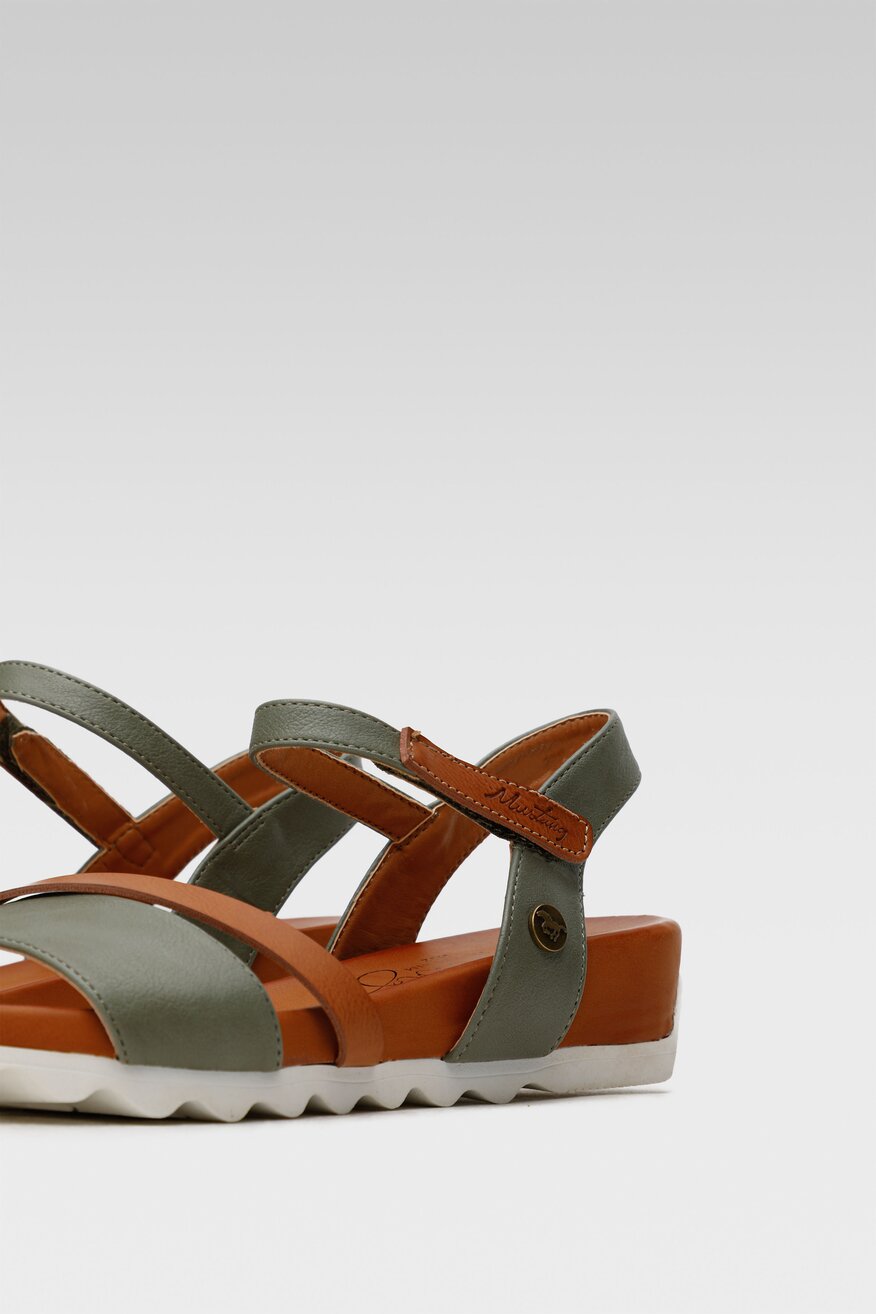 
                Szandál Mustang ZÖLD - 5904248420864