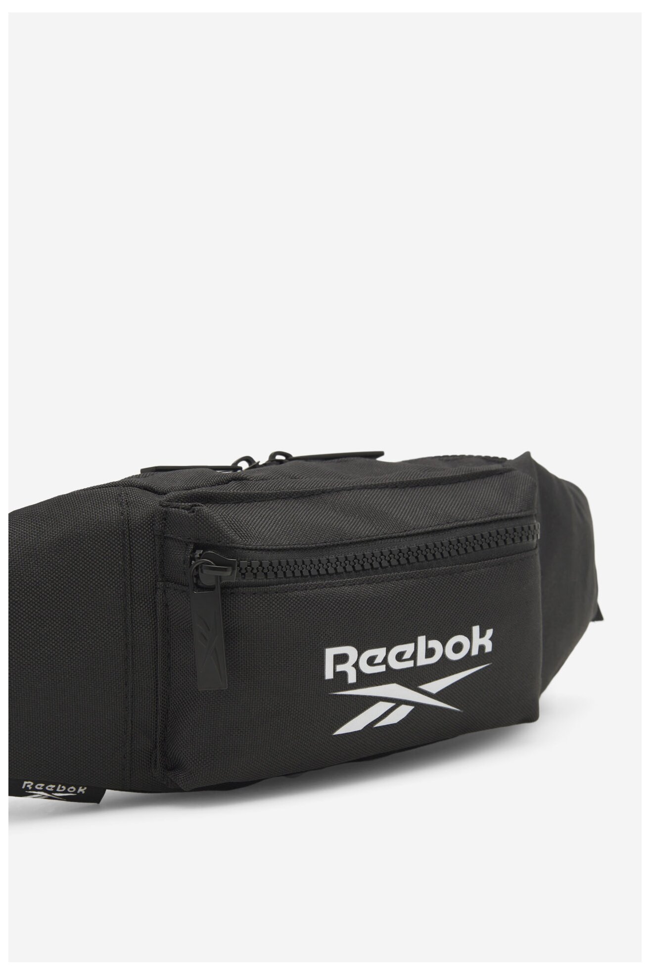 Kézitáska Reebok RBK-002-CCC-05 FEKETE