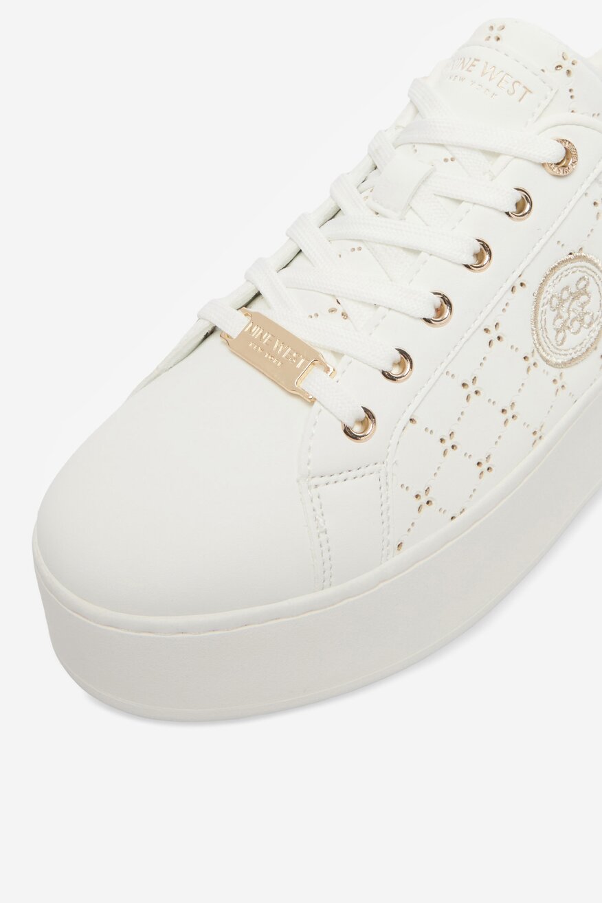 
                NINE WEST - Sneakersy - 5906751870822