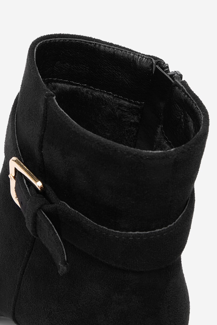 
                Боти DeeZee ЧЕРЕН - 5904410915518