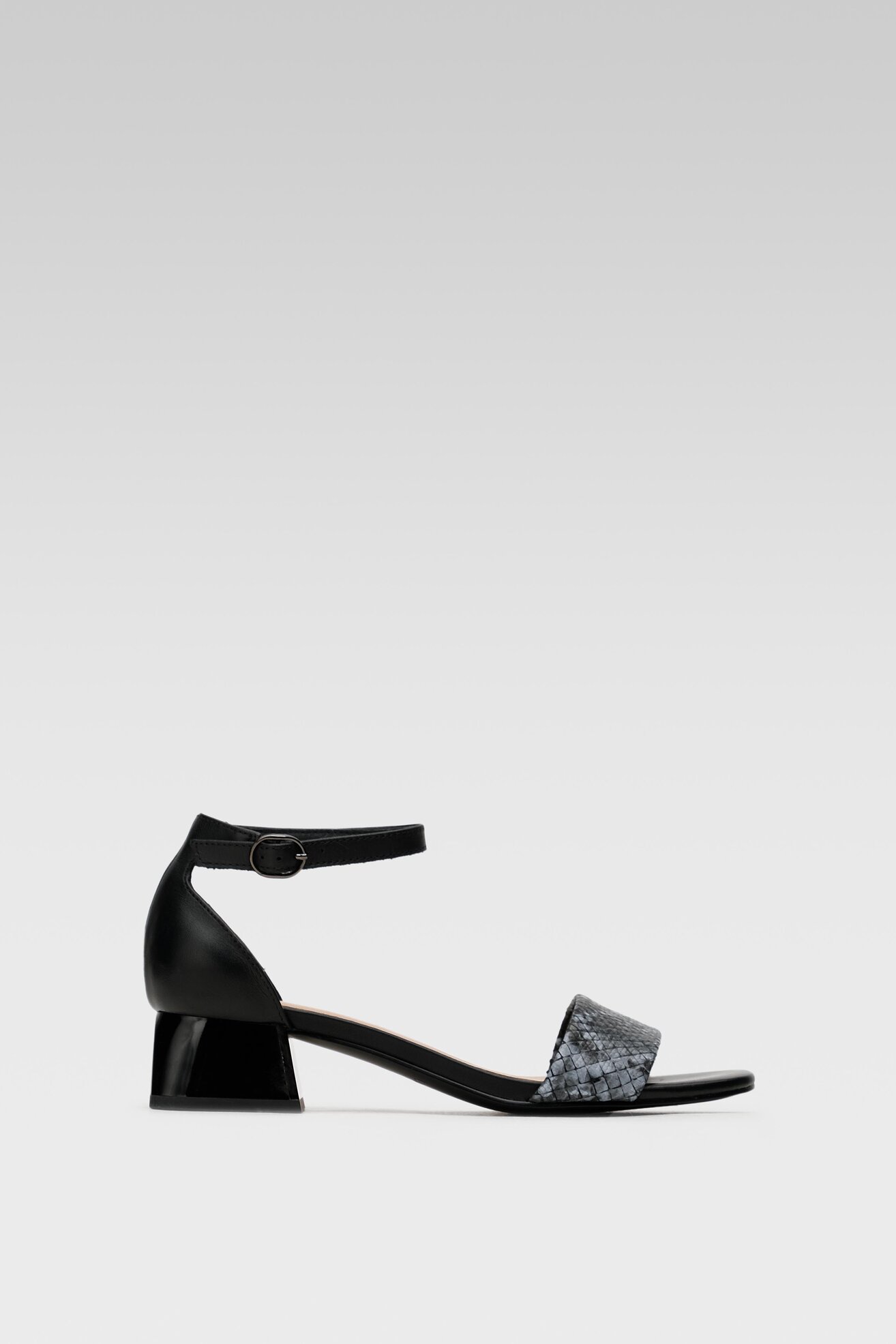 Сандалі Lasocki WYL3118-1Z ЧОРНИЙ