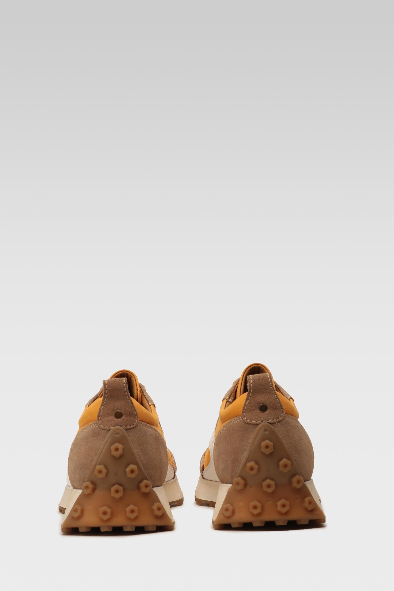 Sneakers Togoshi MI08-JERZY-04 Beżowy