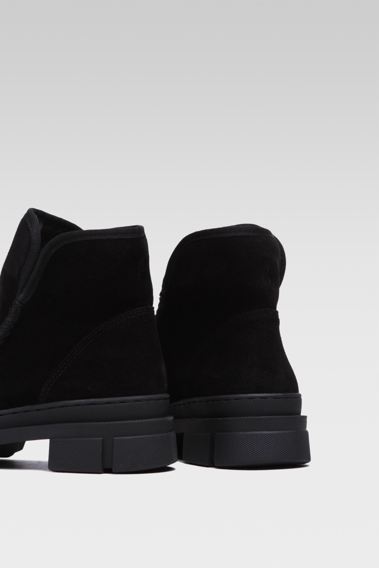 Botki SIMPLE SIMPLE-SL-39-02-000066 201 Czarny