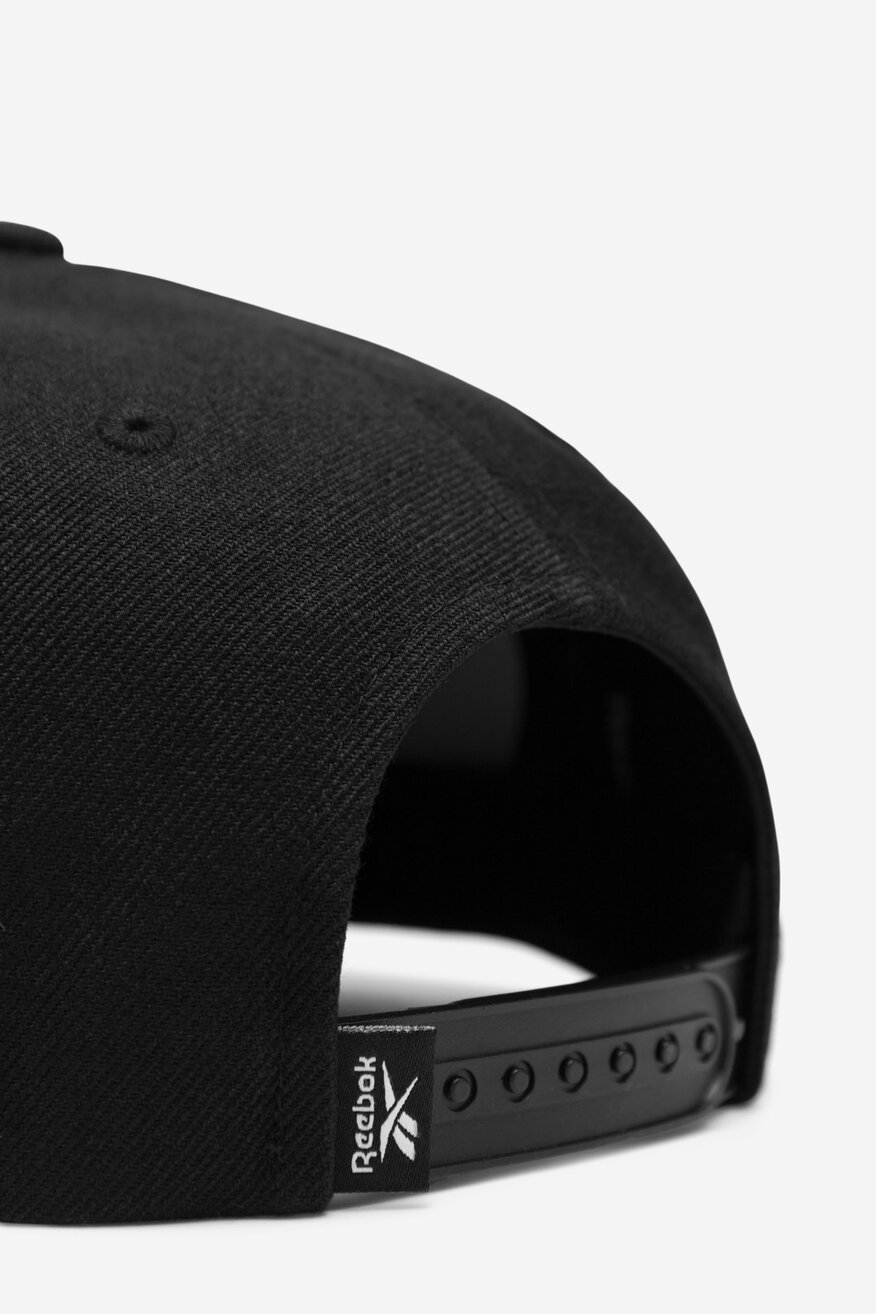 
                Kačket Reebok CRNA - 5905588943846