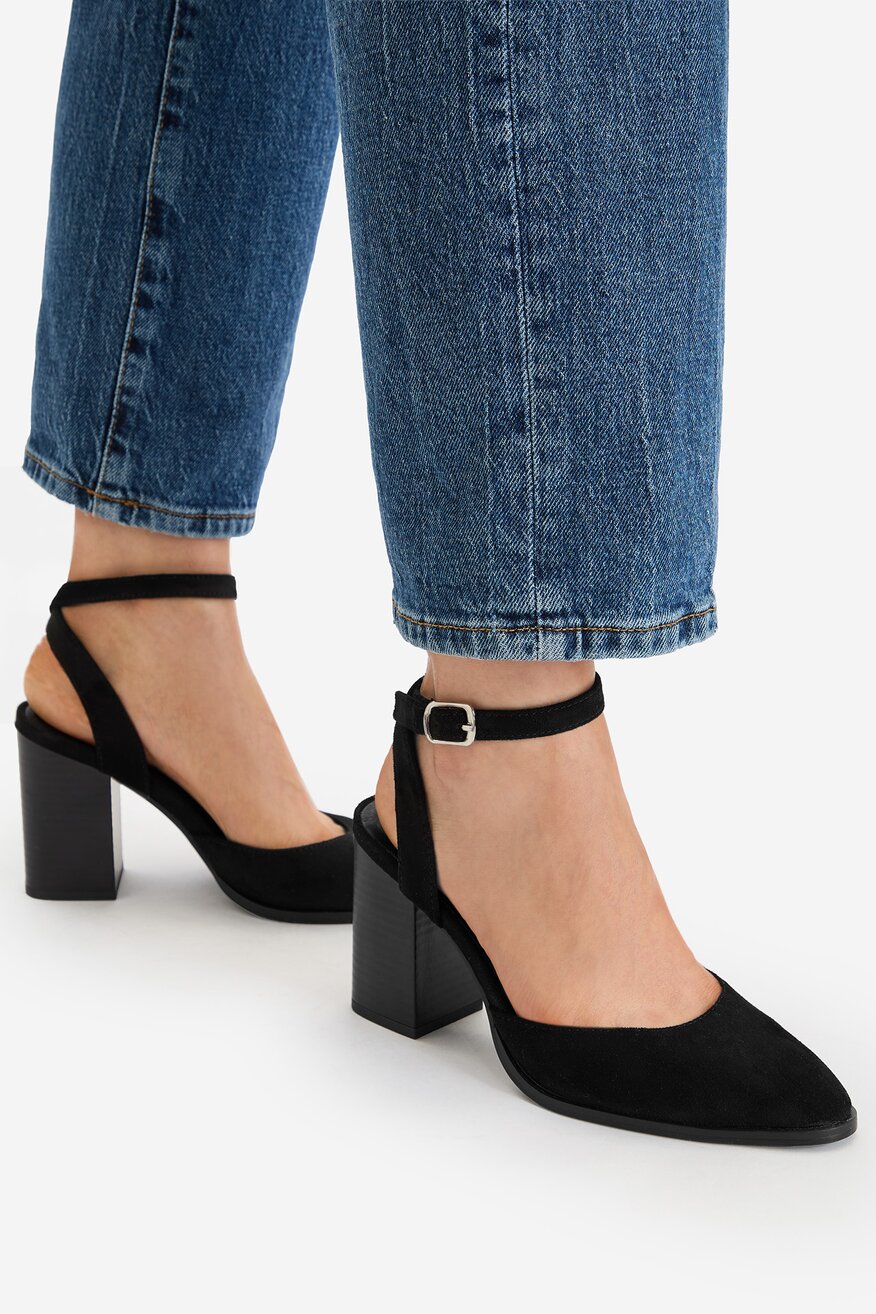 
                Cipele na štiklu Jenny CRNA - 5906751582008