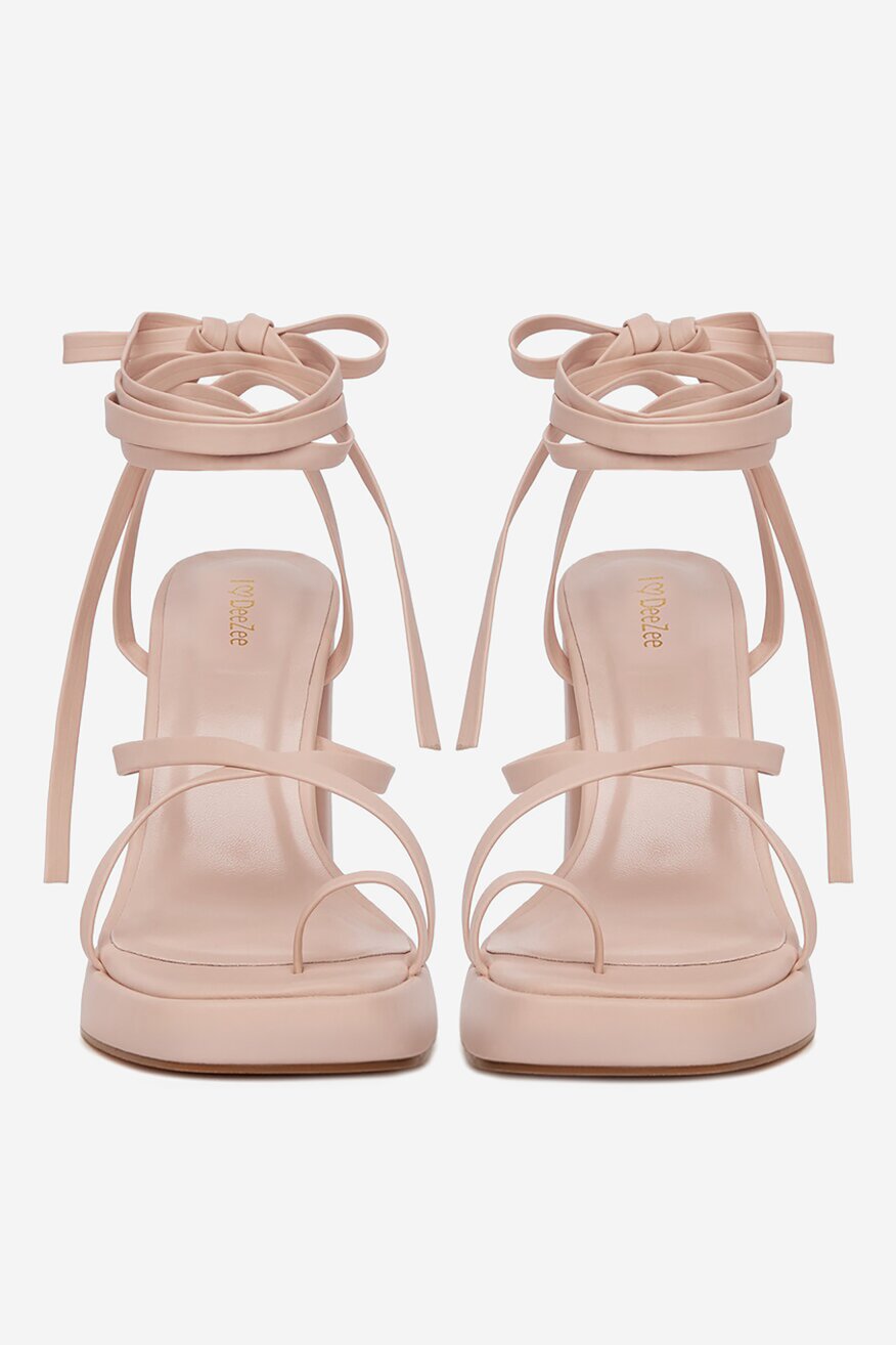 
                DeeZee - Sandały na słupku - 5906751070444