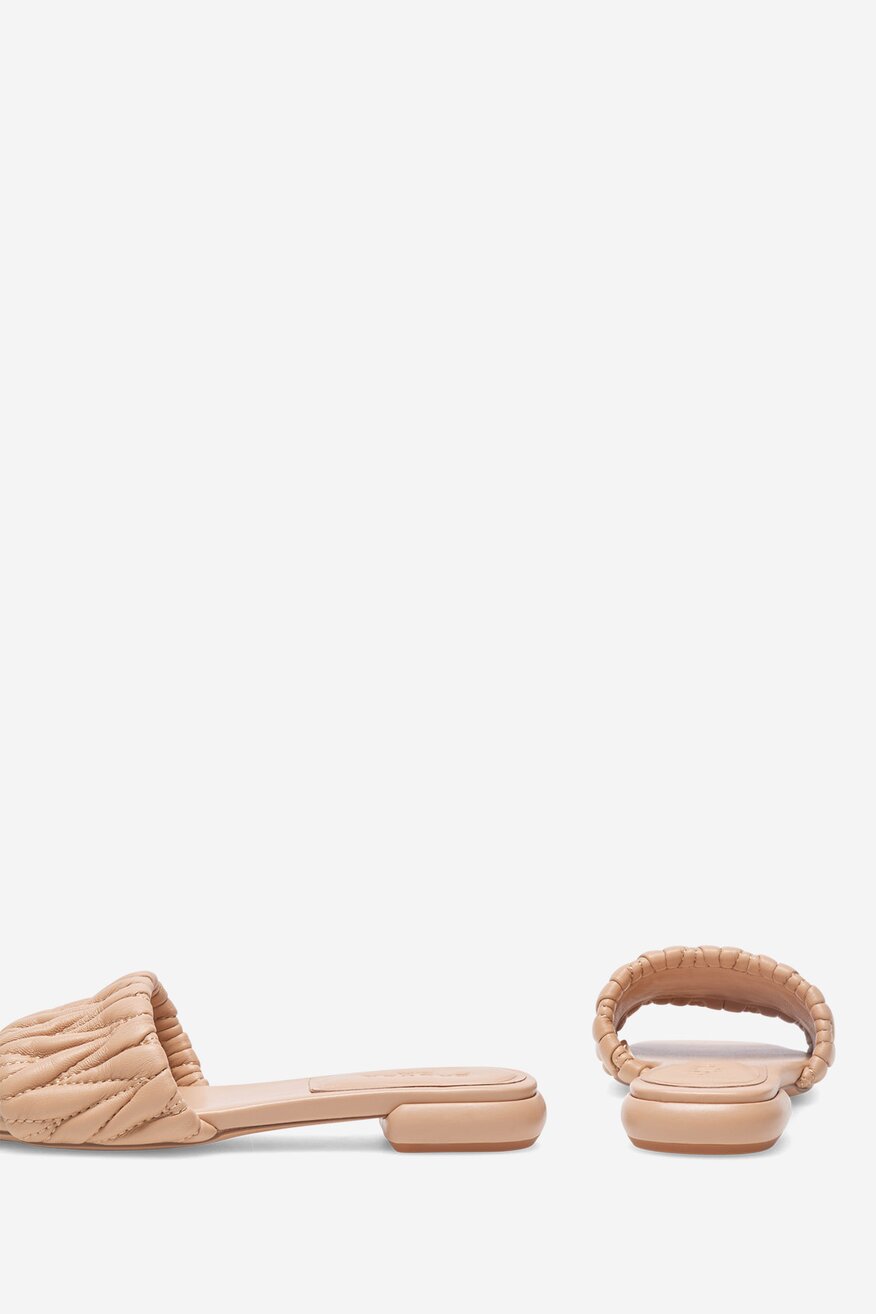 
                Шльопанець Badura БЕЖЕВИЙ - 5905588374626