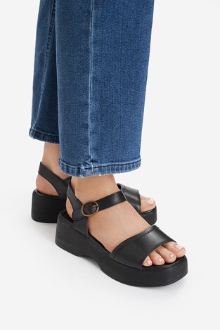 Сандалі Lasocki CEO-WI23-NAGINA-10 ЧОРНИЙ