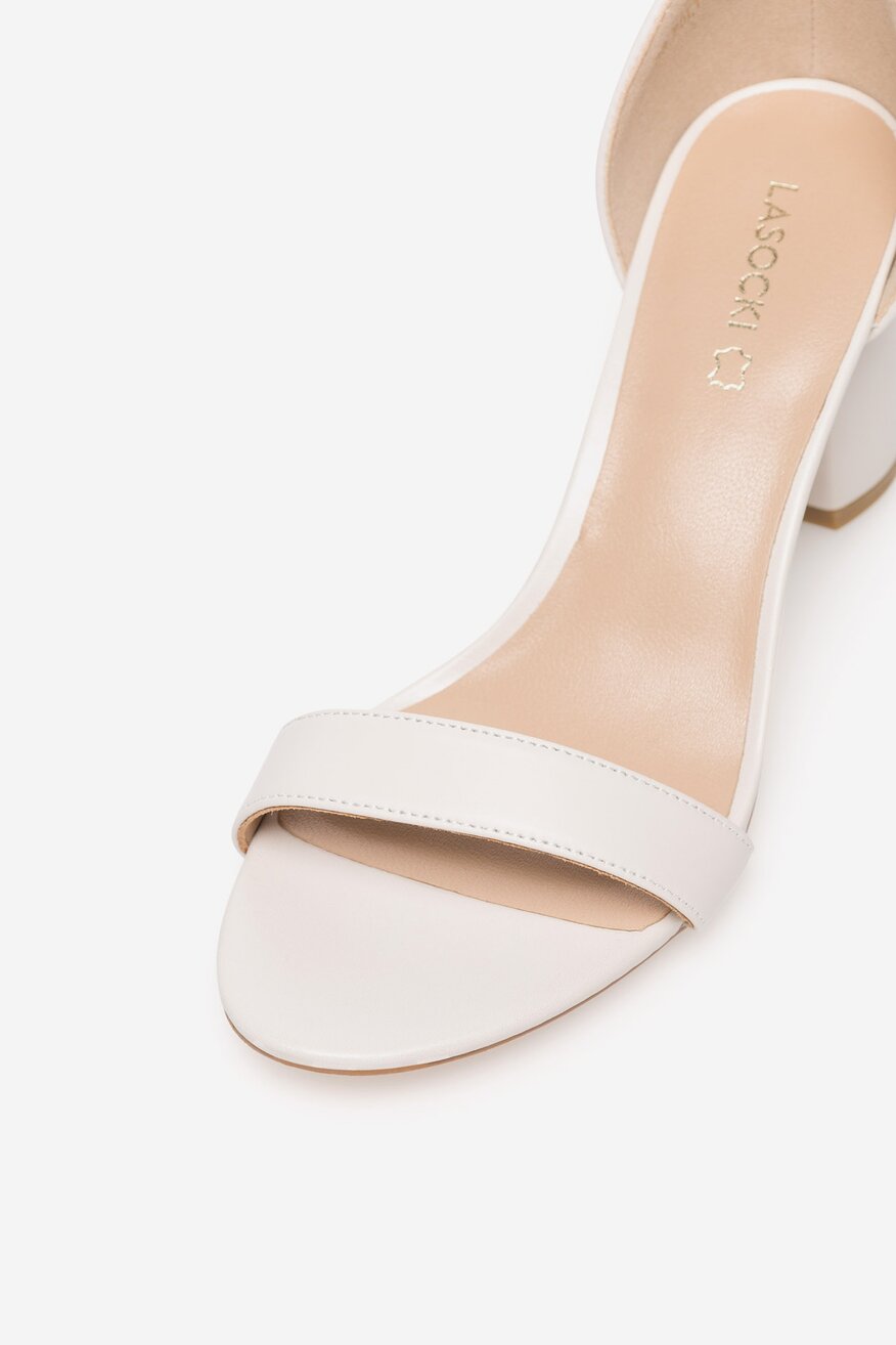 
                Сандали Lasocki БЯЛ - 5905588633945