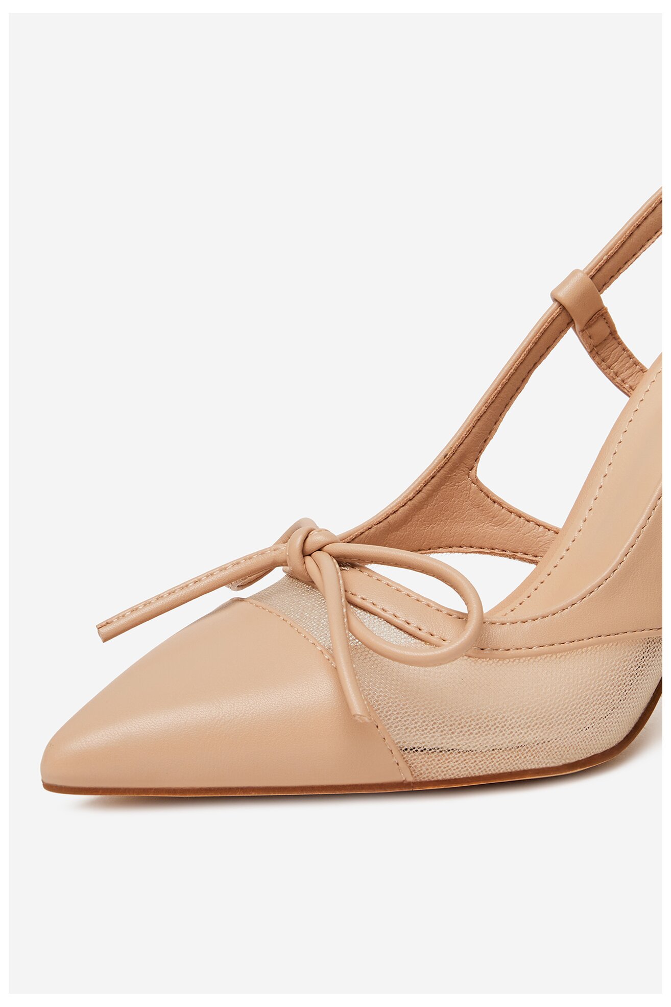 Елегантни обувки DeeZee AU-8268-10 БЕЖОВ