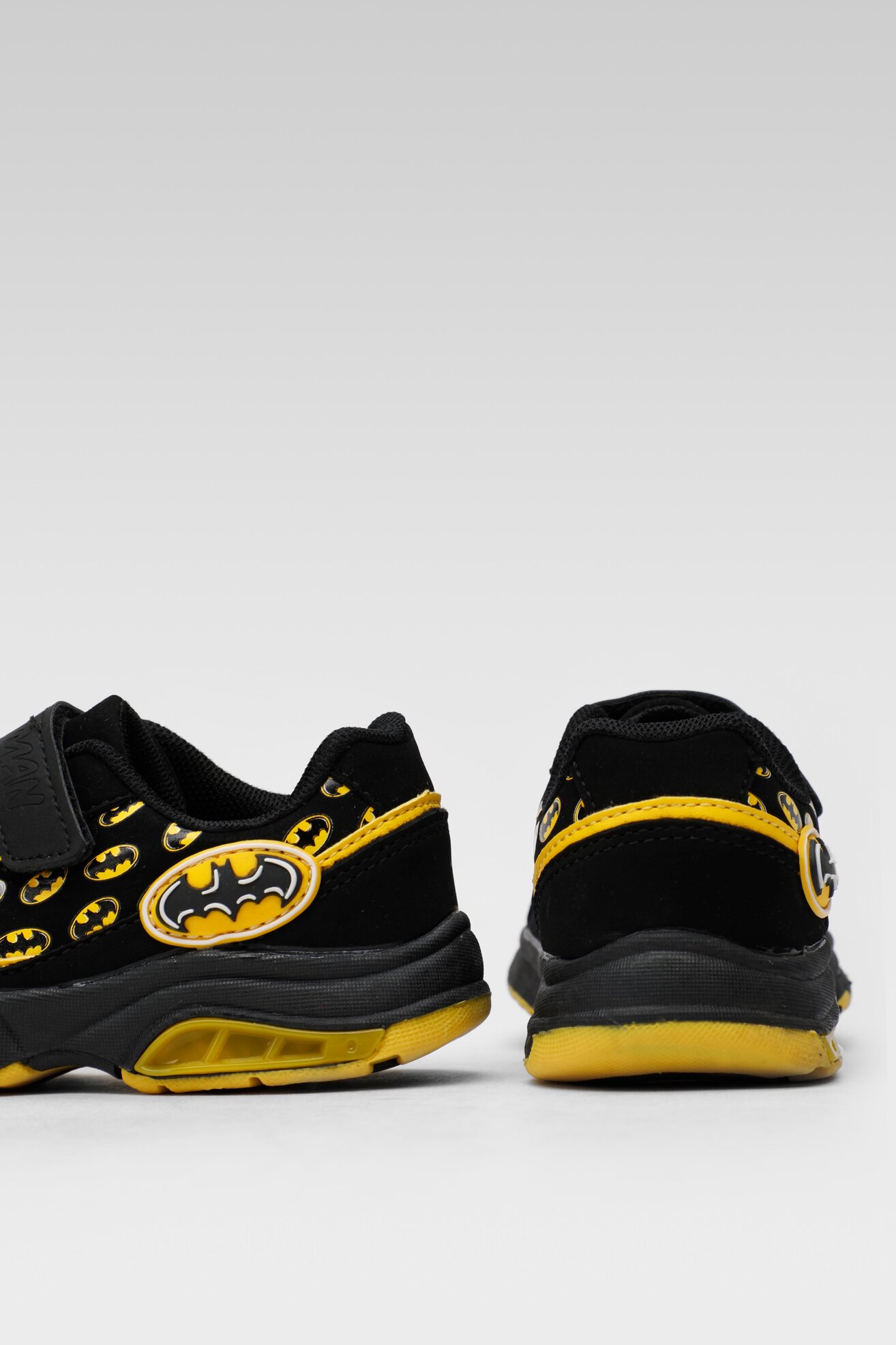 Obuwie sportowe Batman CP76-SS22-29WBBAT Czarny