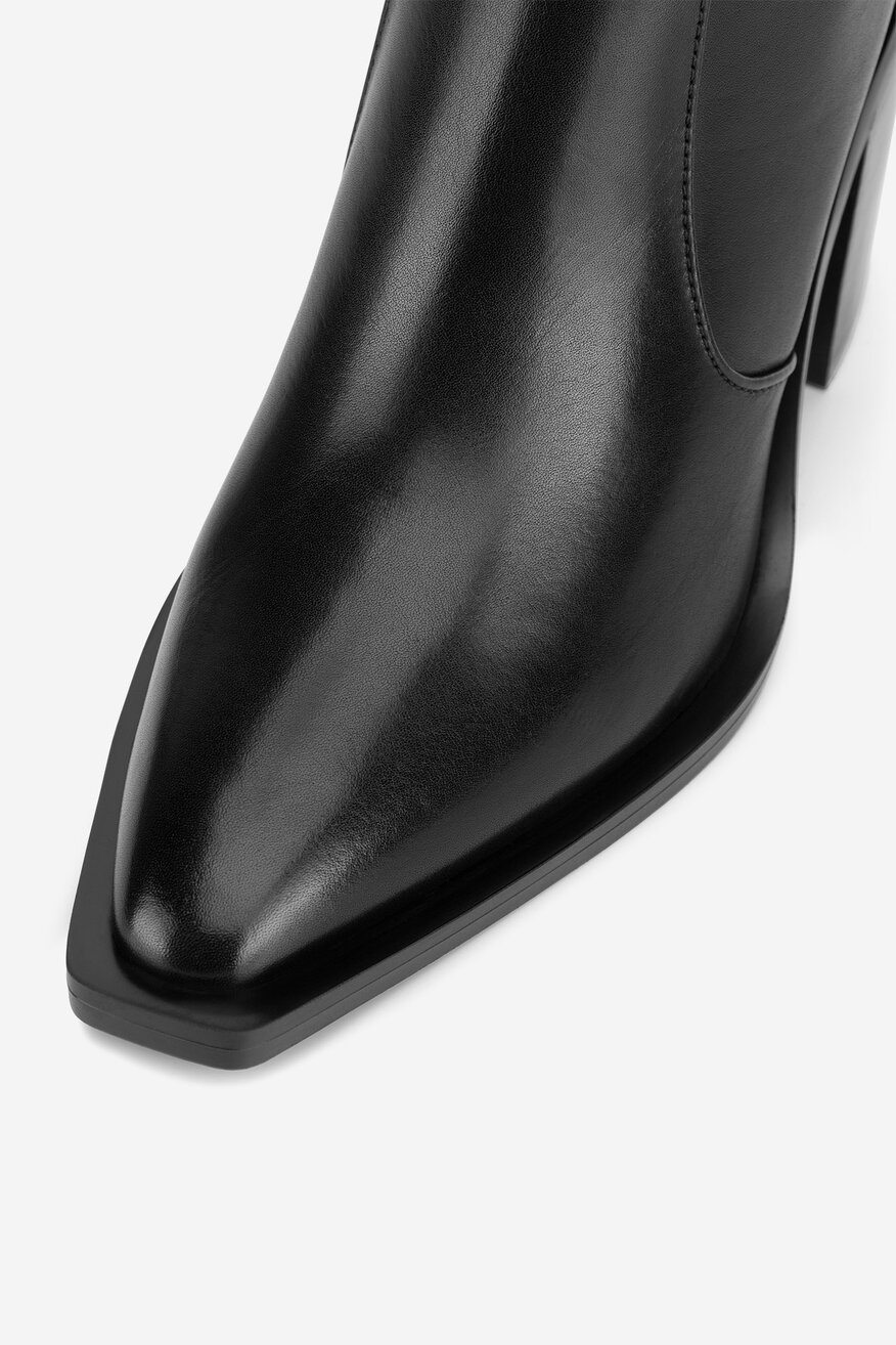 
                Gino Rossi - Botki skórzane na słupku - 5905588879862