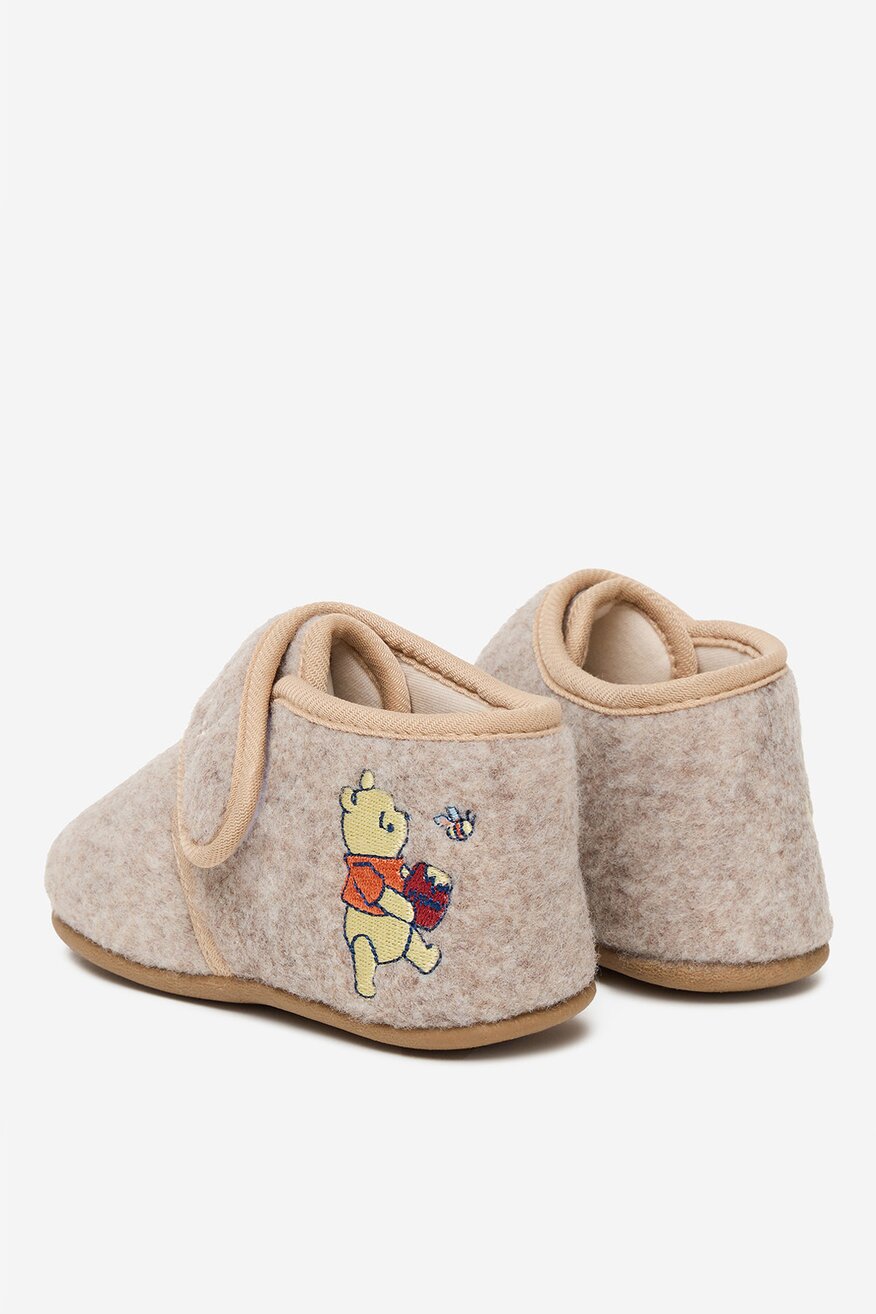 Winnie The Pooh - Kapcie na rzepy - 5906751317655