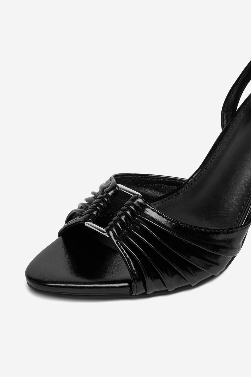 
                Сандалі Jenny ЧОРНИЙ - 5906751847466