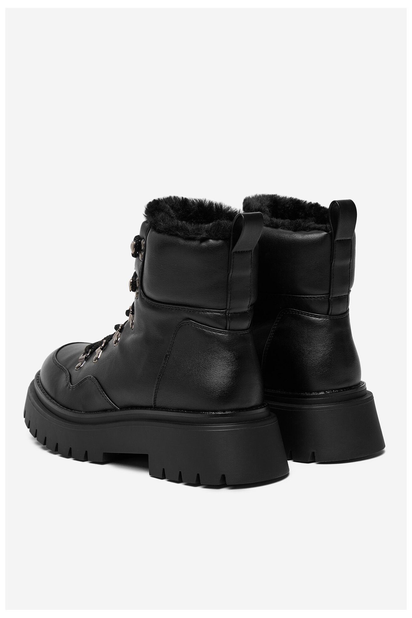 Šněrovací vyšší obuv DeeZee 13116-4 ČERNÁ