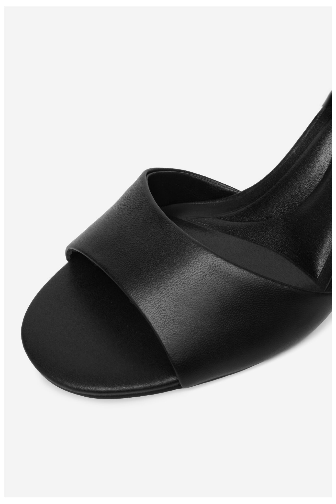 Sandale Gino Rossi C-LT51-38 CRNA