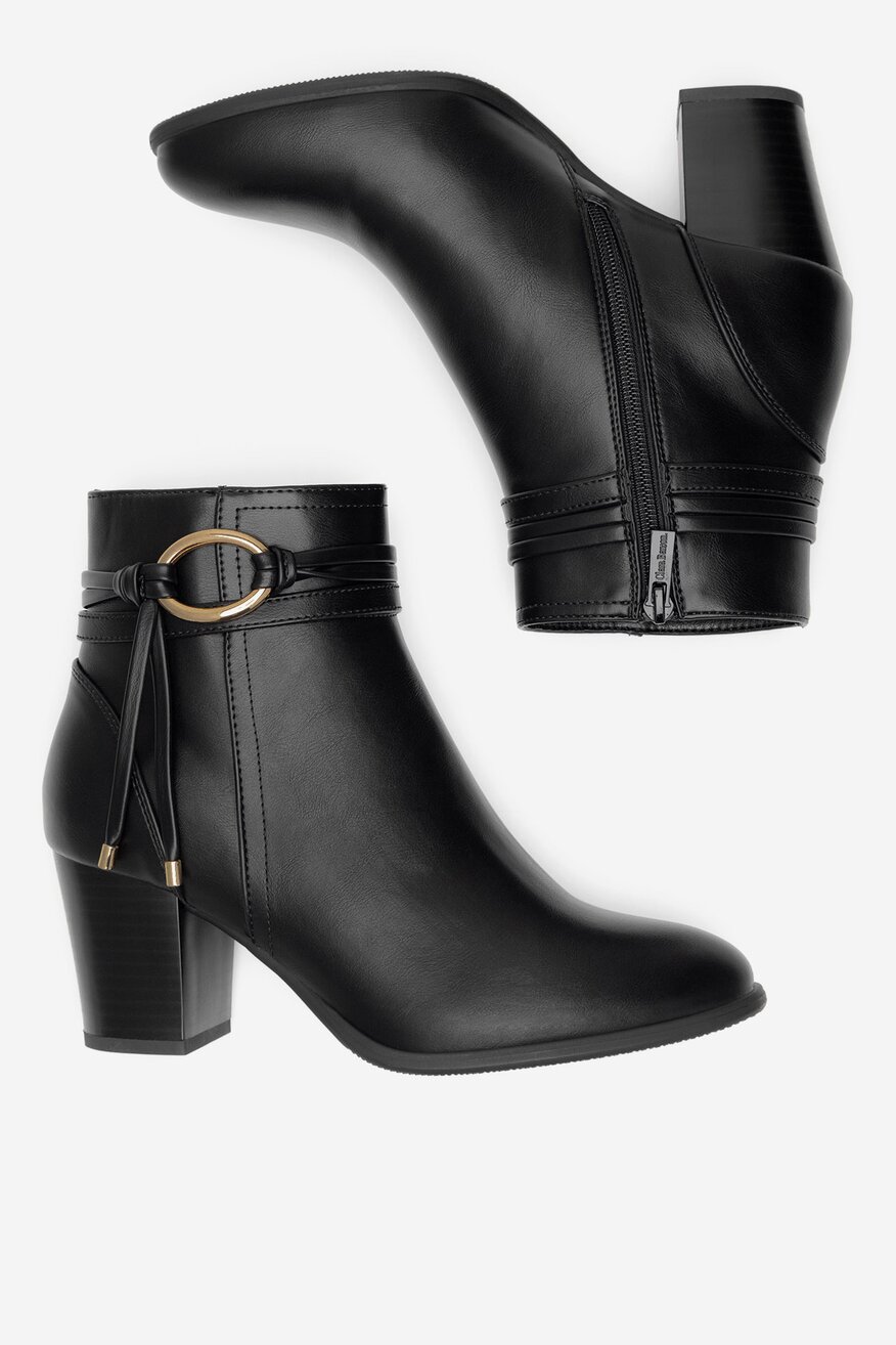 
                Kotníková obuv Clara Barson ČERNÁ - 5905588875574