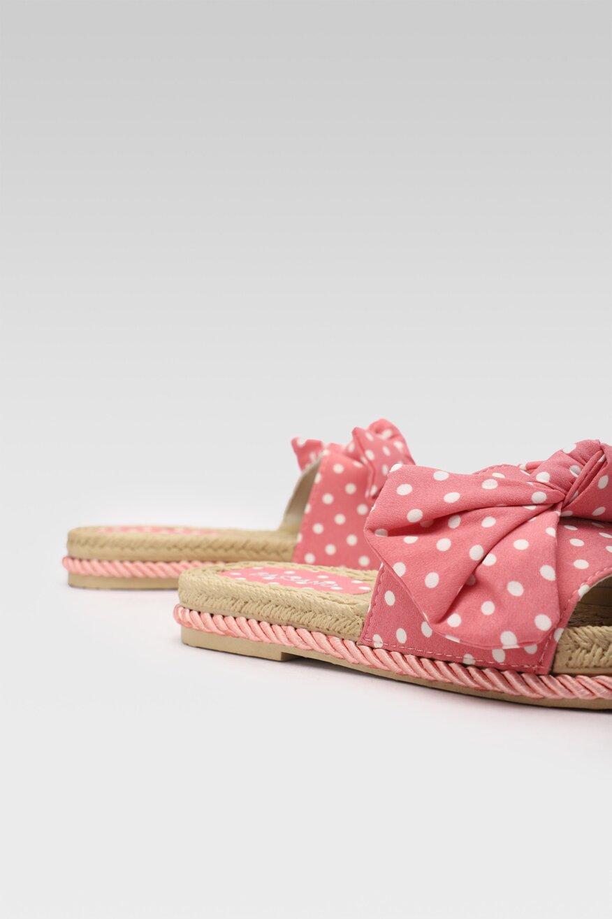 
                Bassano - Klapki z aplikacją różowe - 5903698646299