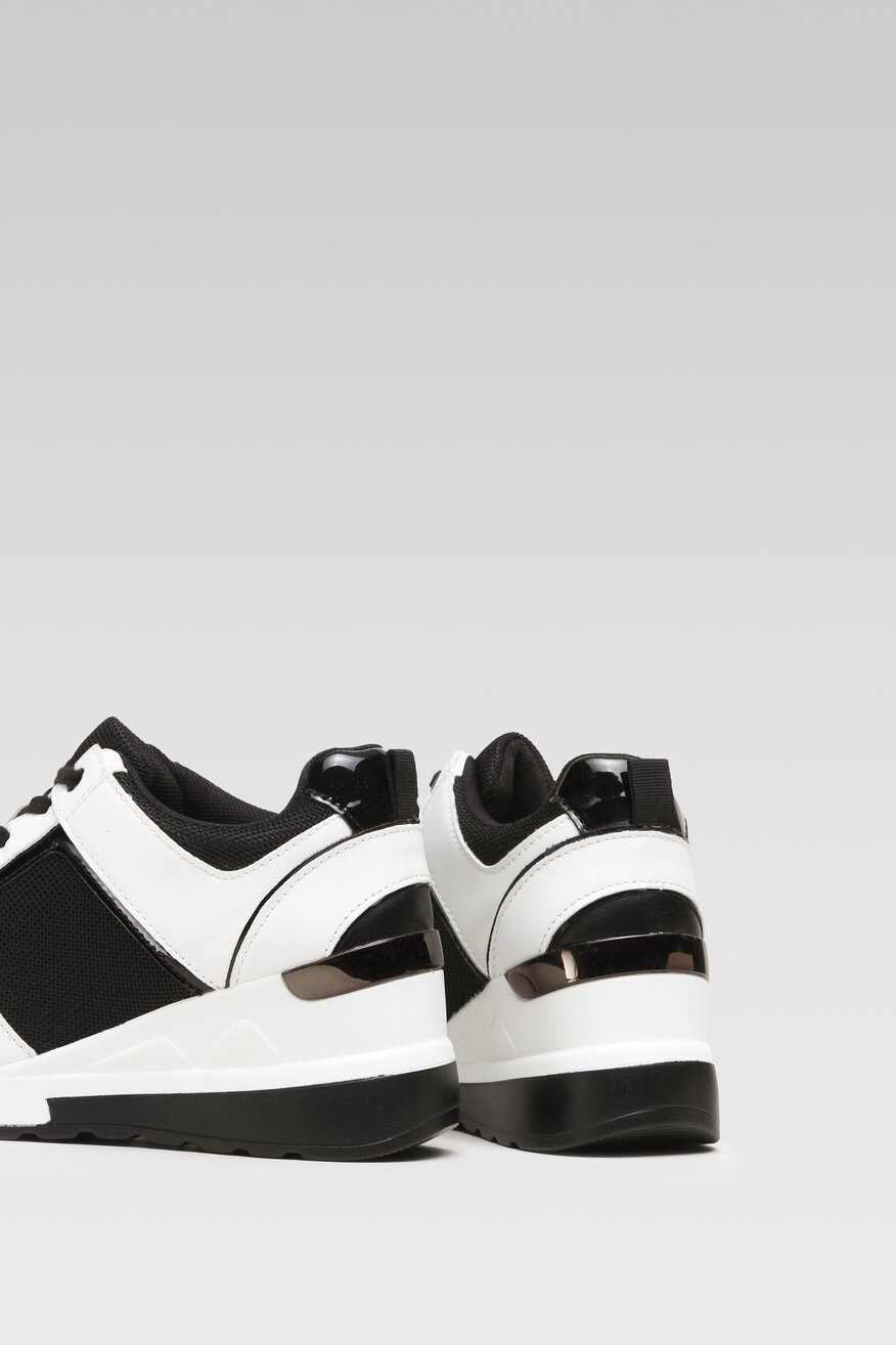 
                Tornacipő Clara Barson FEKETE - 5904862512440