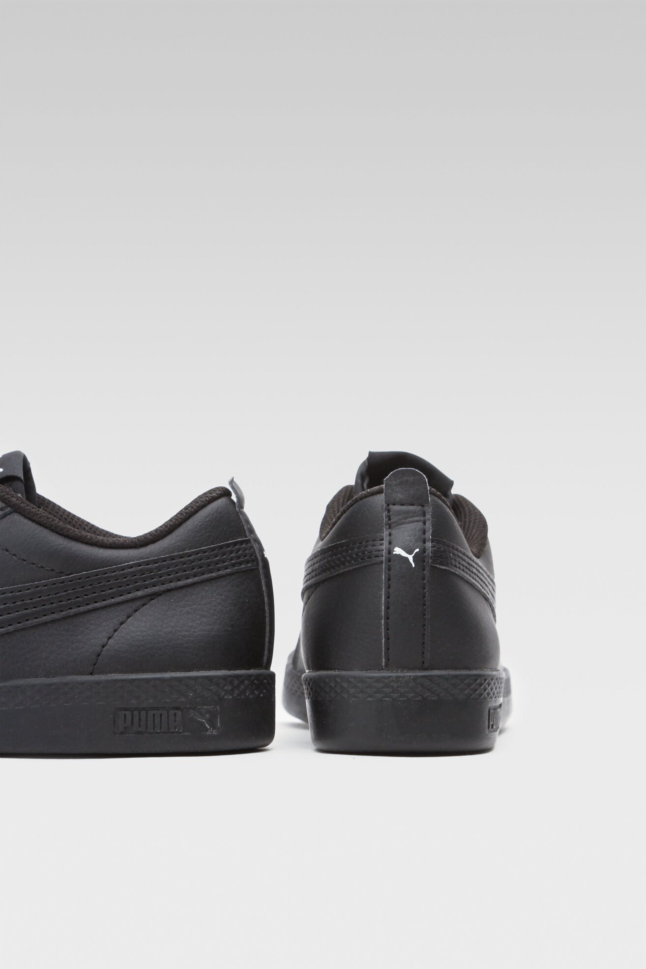 Obuwie sportowe Puma SMASH WNS V2 L 36520803 Czarny