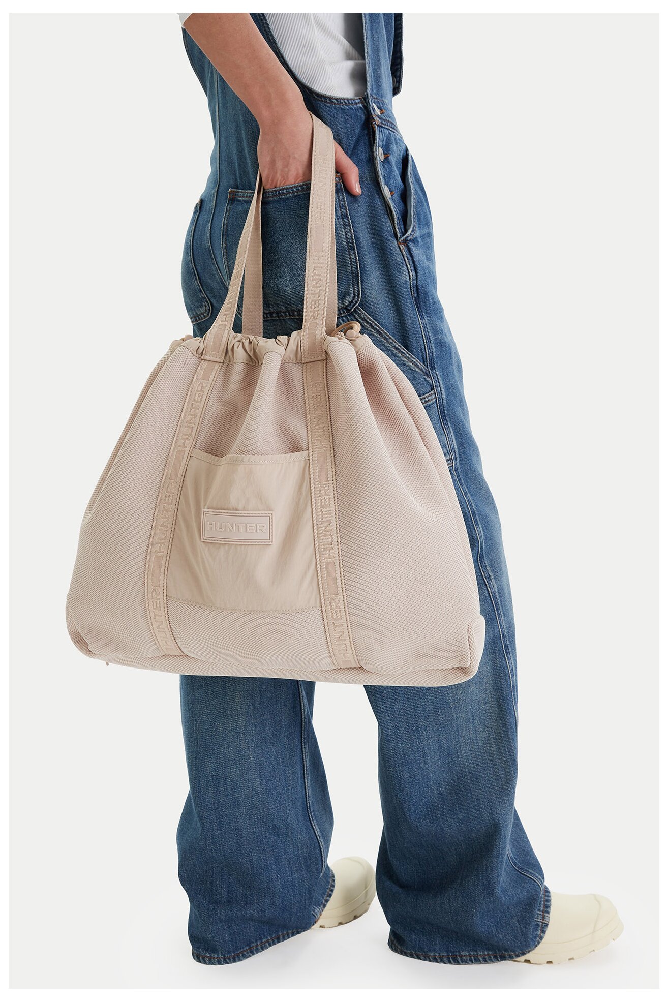 Дамска чанта HUNTER CWBEO-HTR-F-003-09 БЕЖОВ
