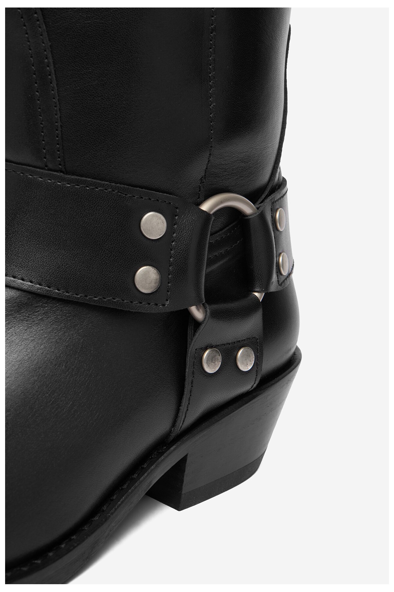 Csizma Badura EO-ARIA-20484-25 FEKETE