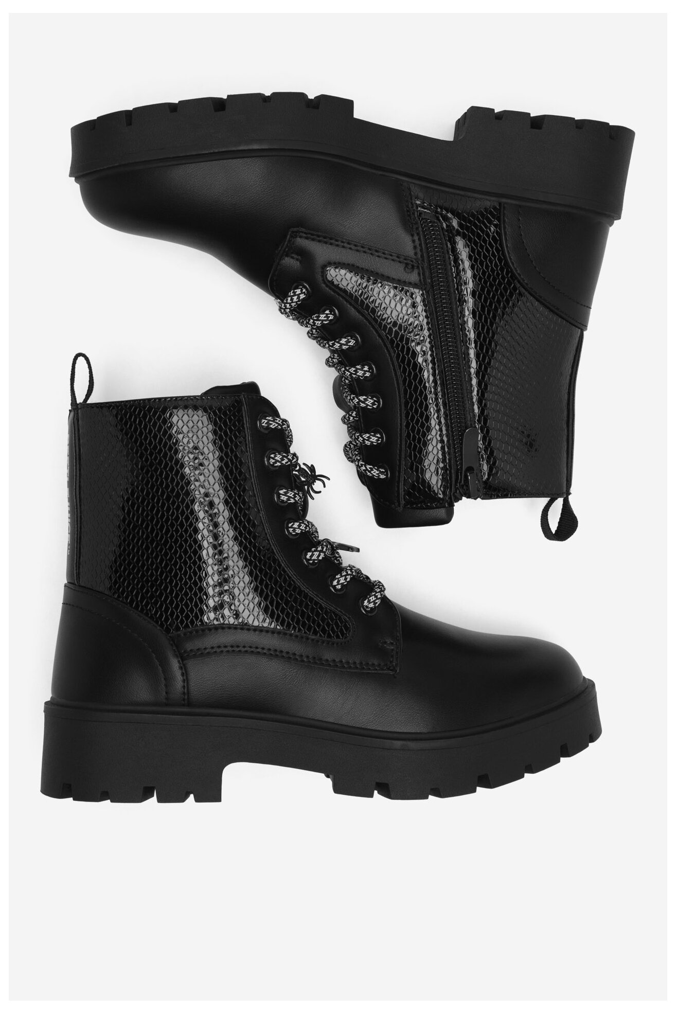 Trzewiki BEETLEJUICE CM-AW24-319WBBJ-A Czarny