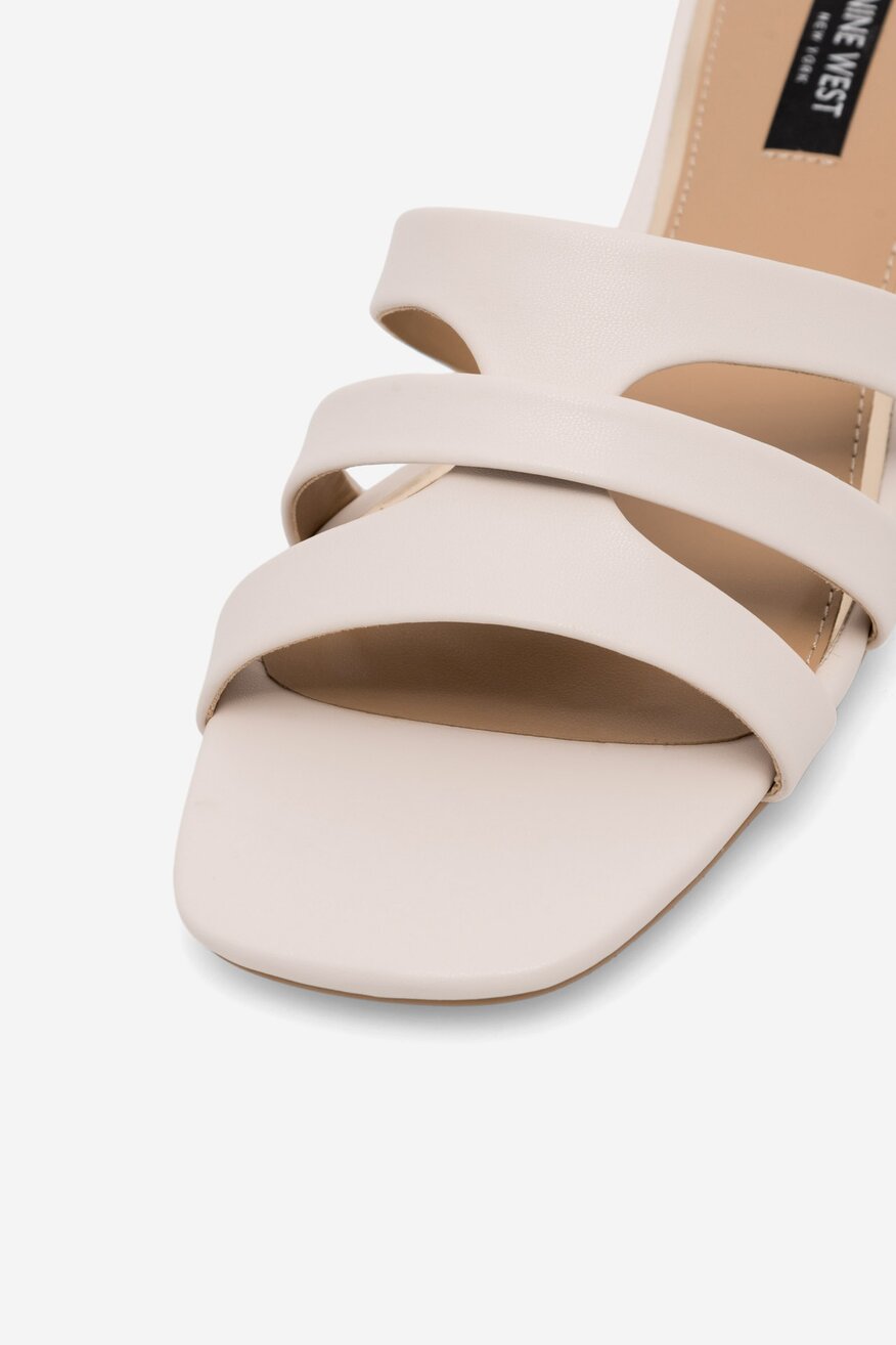 
                NINE WEST - Klapki - 5905588564652