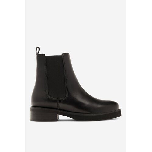 邦楽 Lycaon Von-Lycaon-Splash-1.png