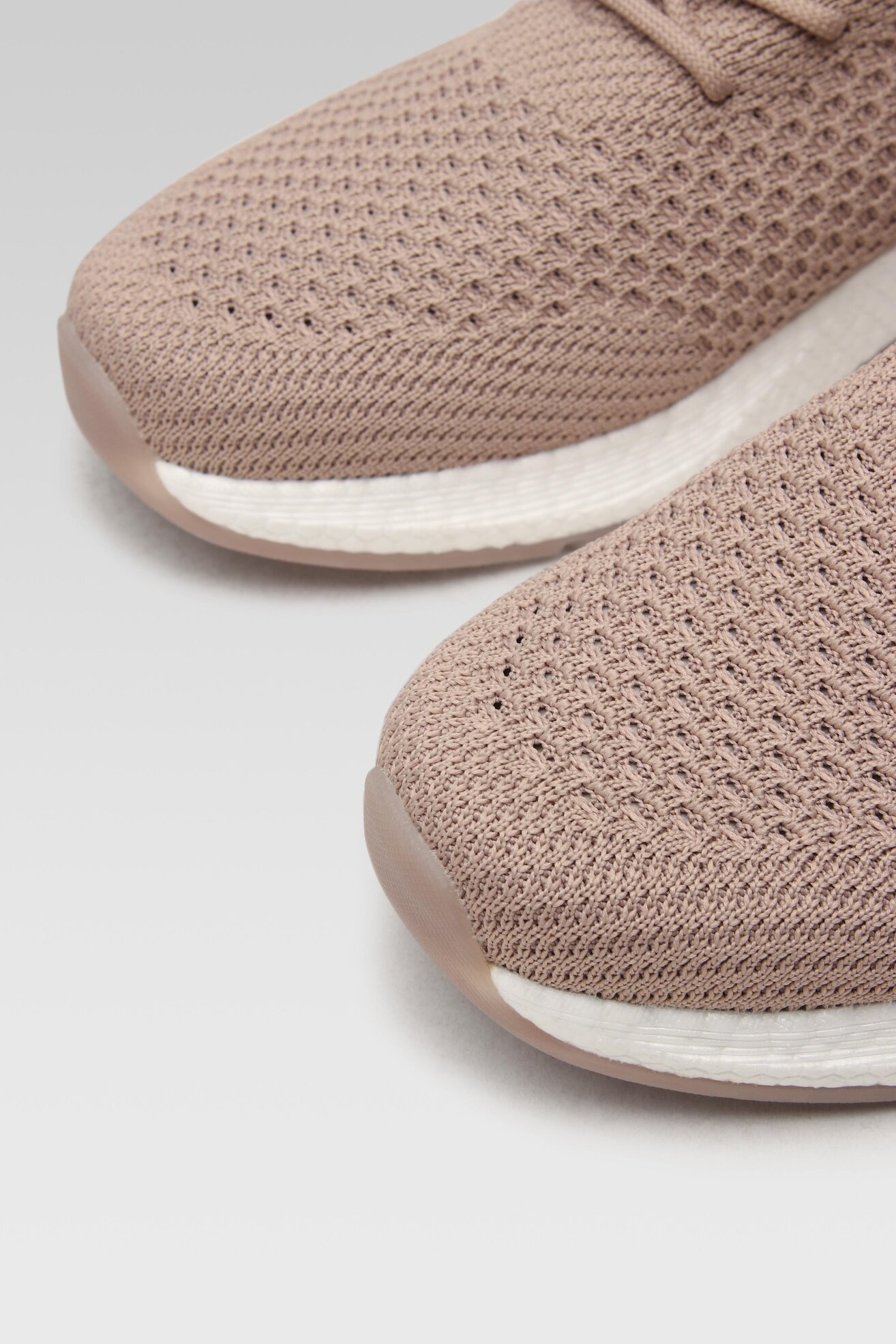 Спортни обувки Sprandi WP07-GVA-1 БЕЖОВ