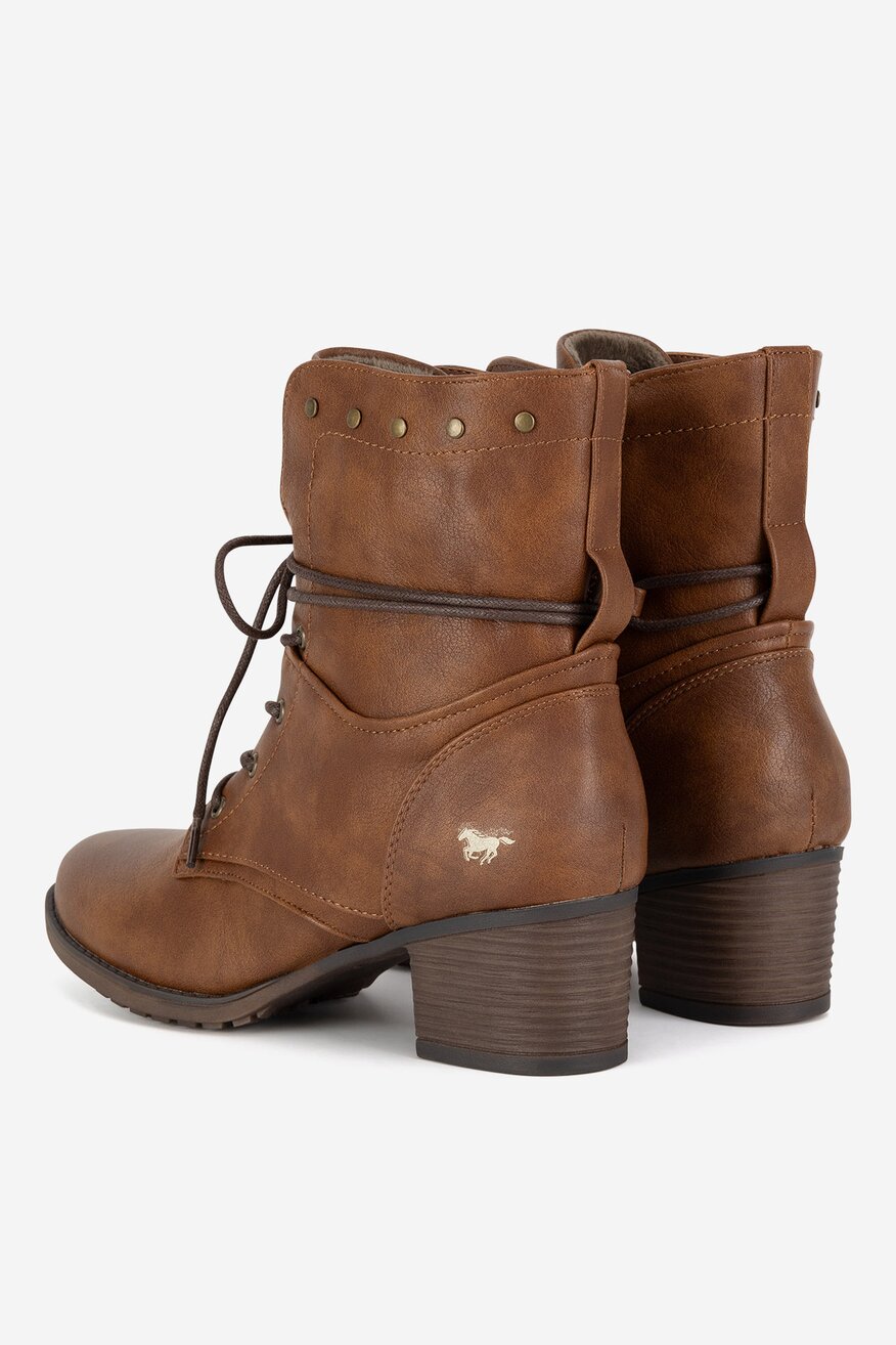 
                Csizma Mustang BARNA - 5905588869696