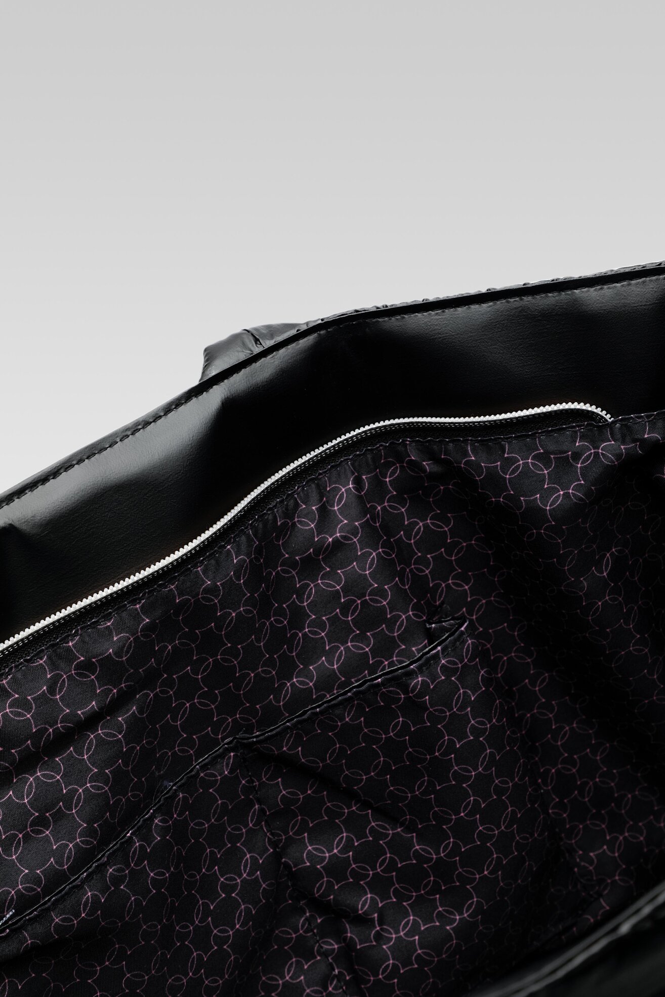 Torebka młodzieżowa Mickey&Friends ACCCS-AW22-013DSTC Czarny