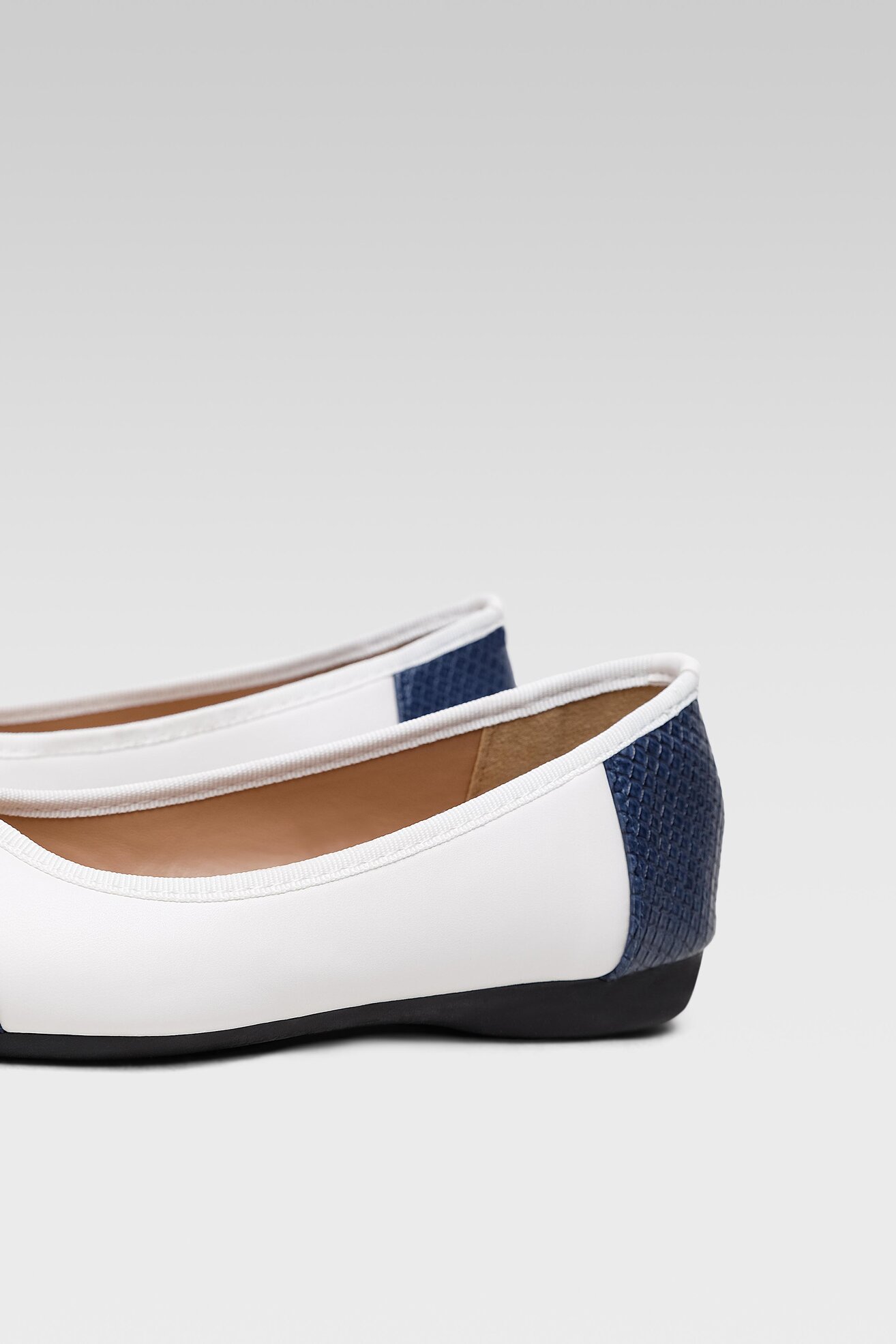 Baleriny Bassano 451-8922-1 Biały