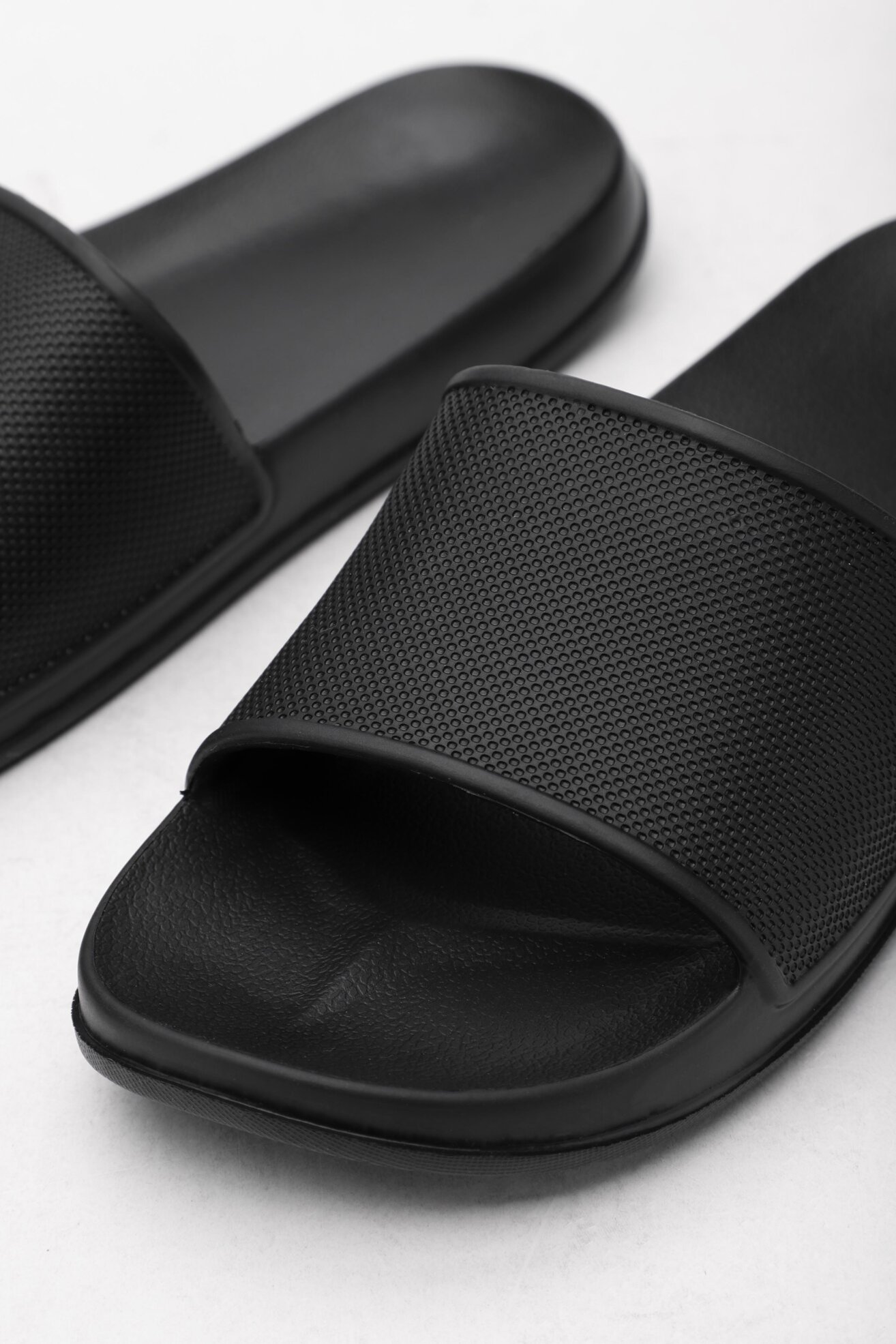 Klapki basenowe Coqui 7081-100-2200 Czarny