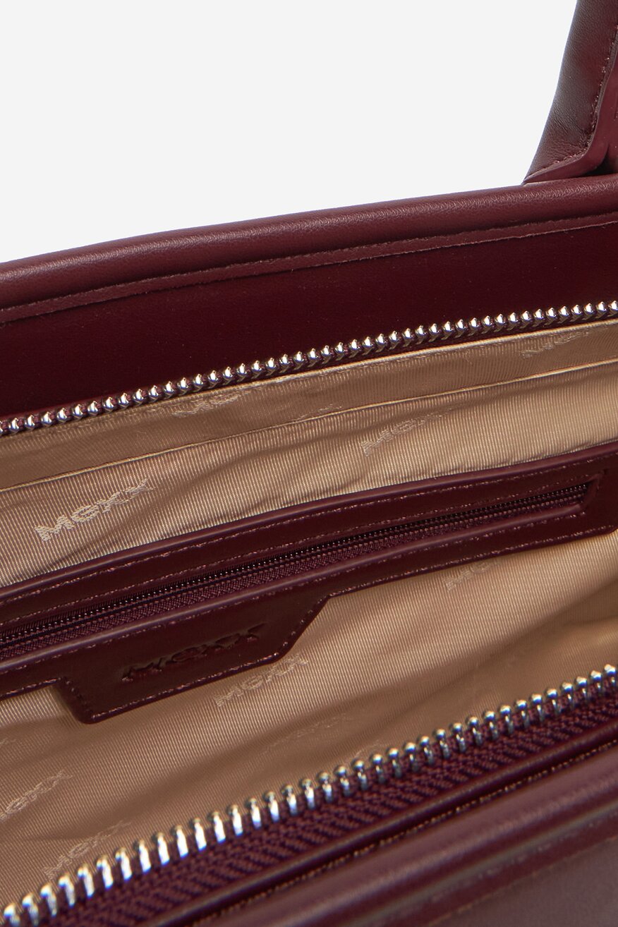 
                Kézitáska Mexx BORDÓ - 5906751272121