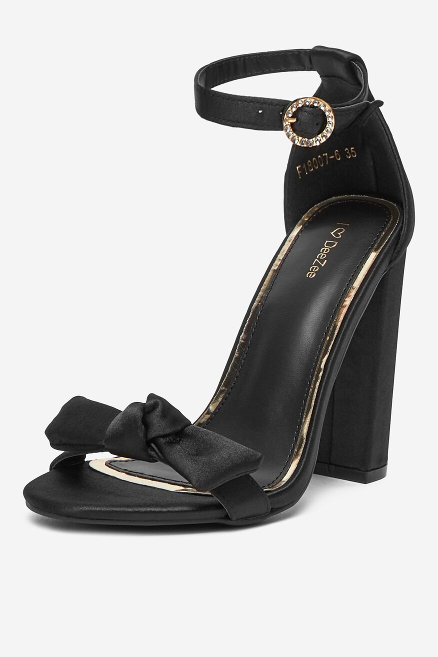 
                DeeZee - Sandały na słupku - 5906751104965