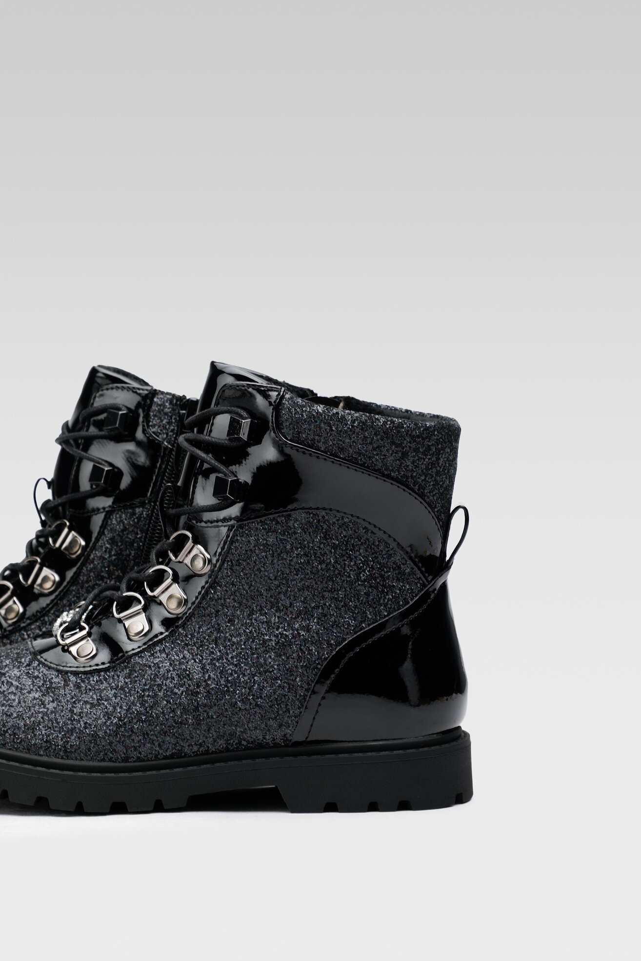 Csizma DeeZee CS5821-02 FEKETE