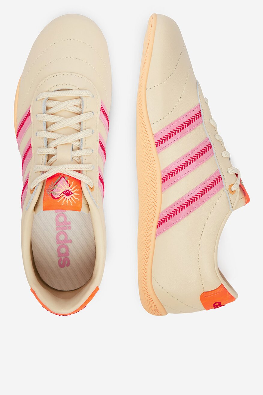 
                Спортни обувки adidas БЕЖОВ - 5906751527344
