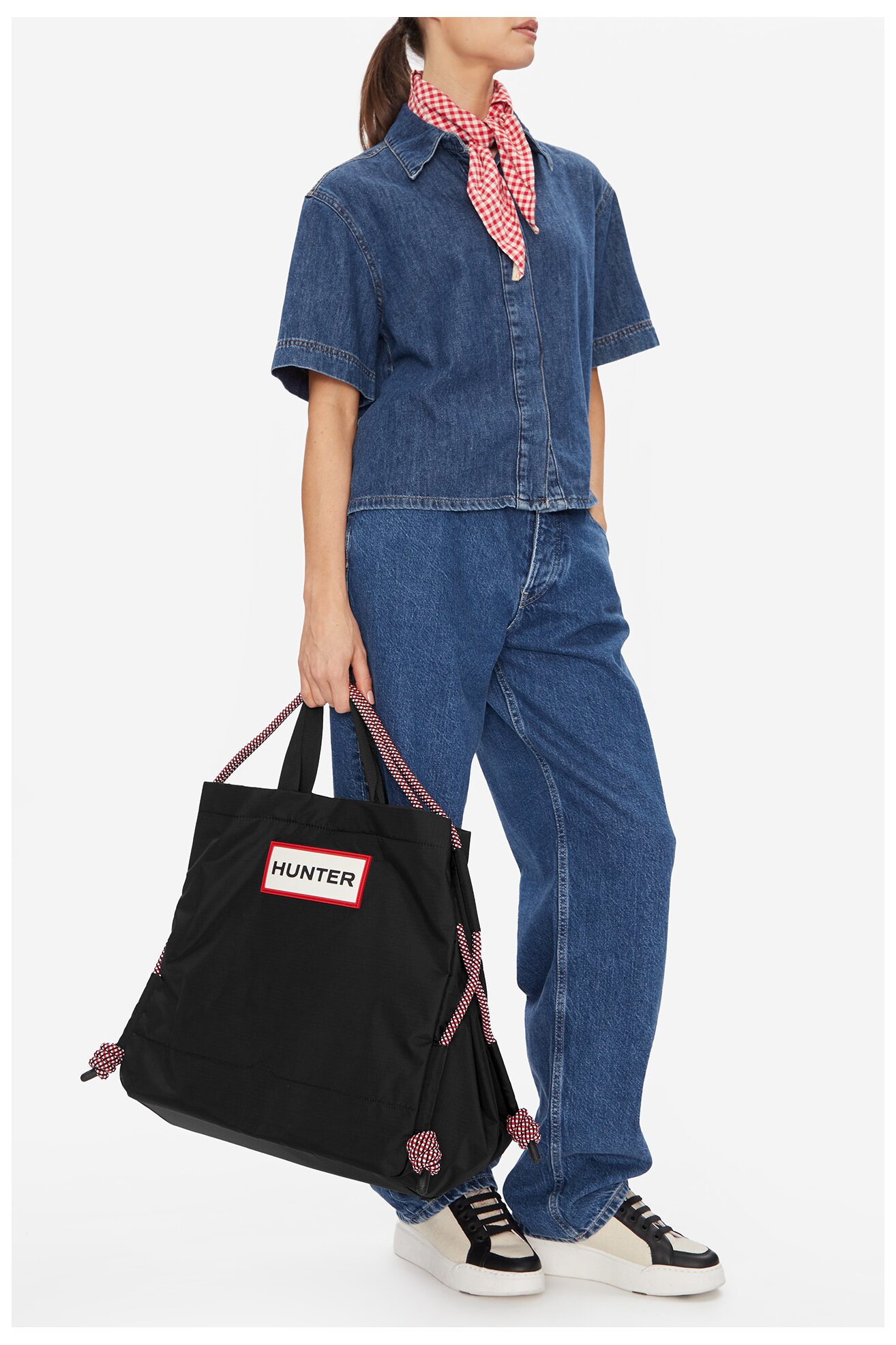 Дамска чанта HUNTER C-HTR-B-006-06 ЧЕРЕН