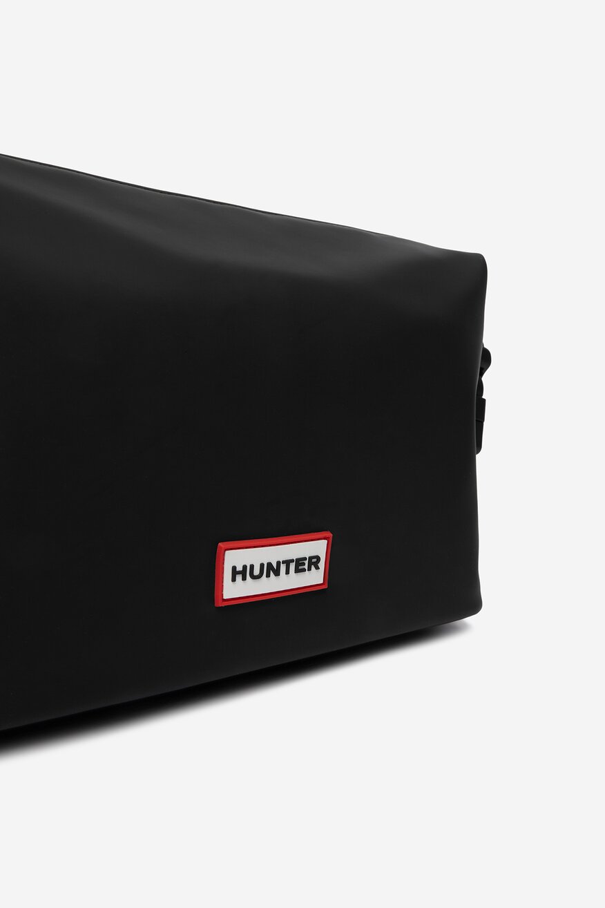 
                Neseser HUNTER CRNA - 5906751946725