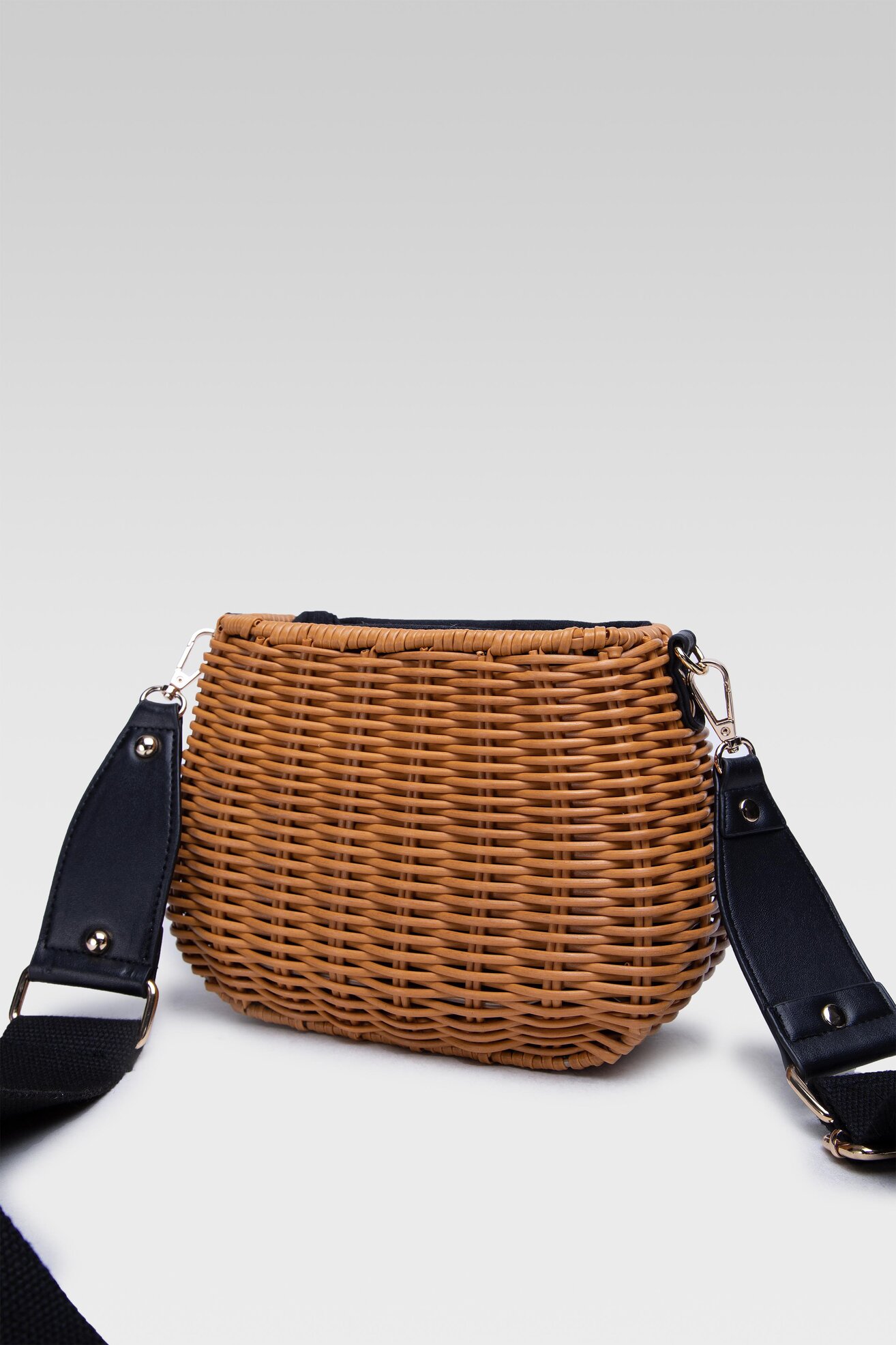 Дамска чанта Jenny Fairy MJK-C-334-85-01 БЕЖОВ