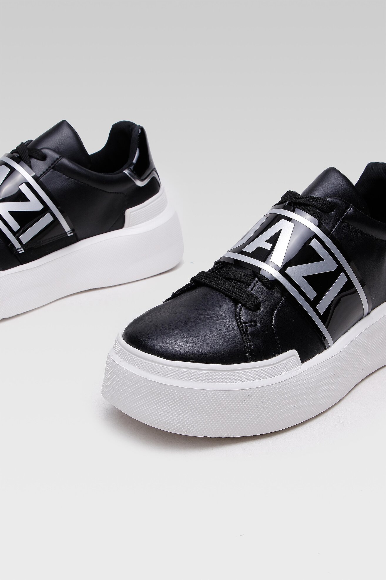 Półbuty Quazi WSQ2101-03 Czarny