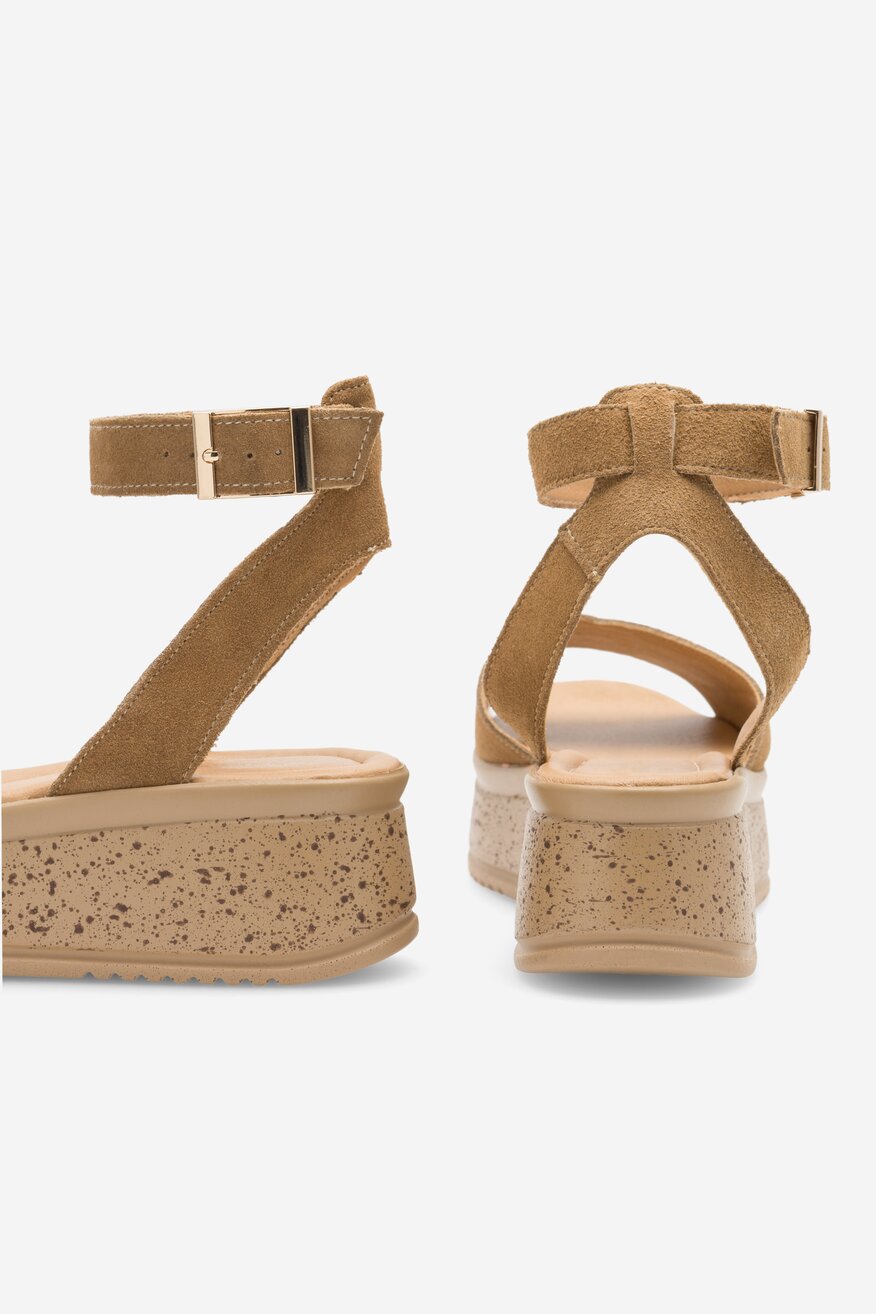 
                Сандалі Lasocki ВЕРБЛЮЖИЙ - 5904862824840