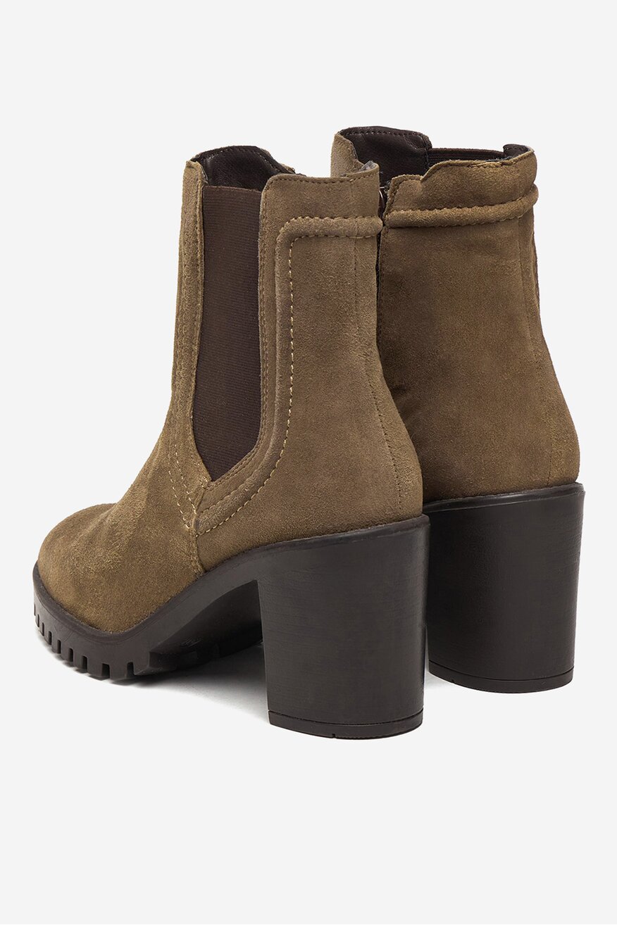 
                Bokacsizma Lasocki SÖTÉTBÉZS - 5906751362396