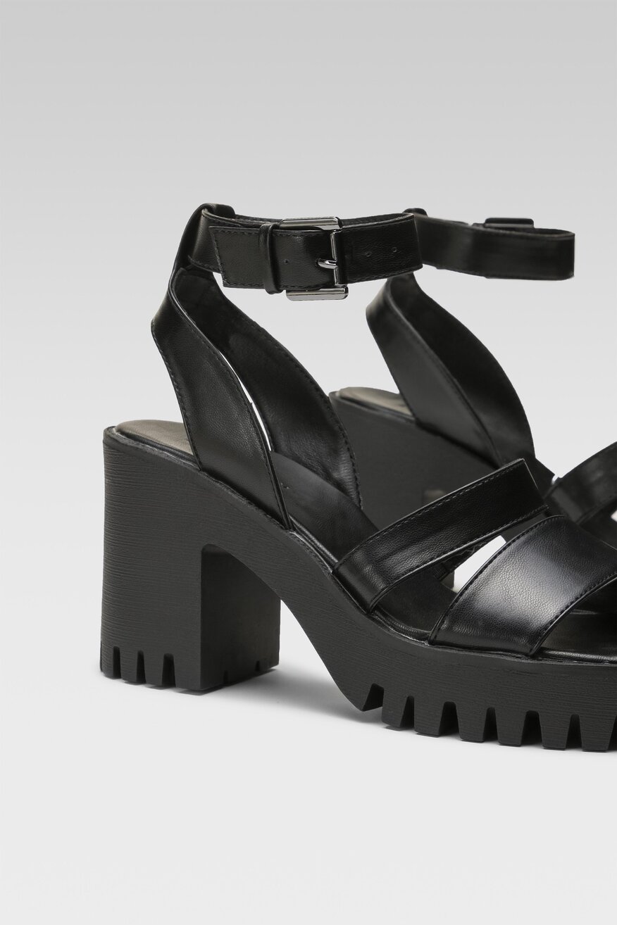 
                Сандалі Jenny Fairy ЧОРНИЙ - 5904862823188