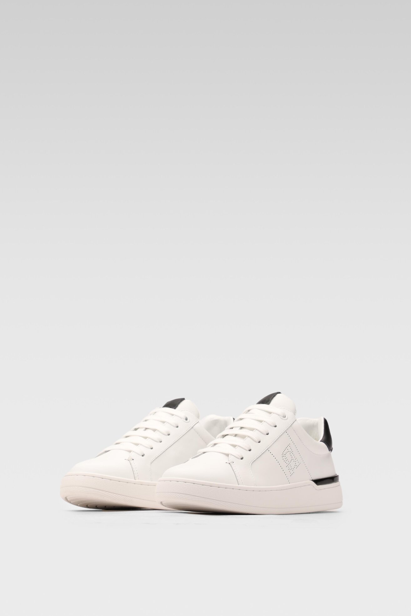 Półbuty Gino Rossi Sport 2068-1-4 Biały