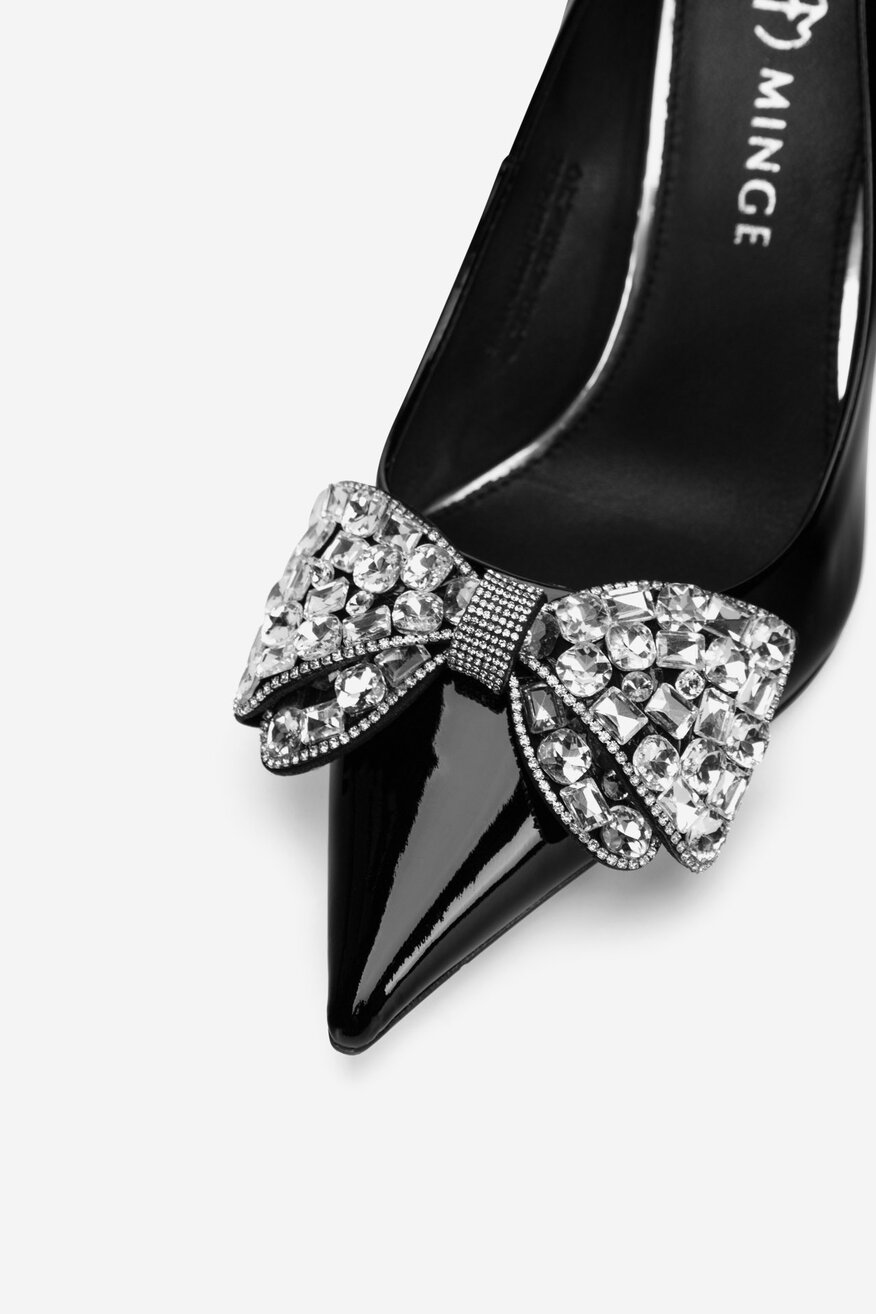 
                Körömcipő EVA MINGE FEKETE - 5906751796658