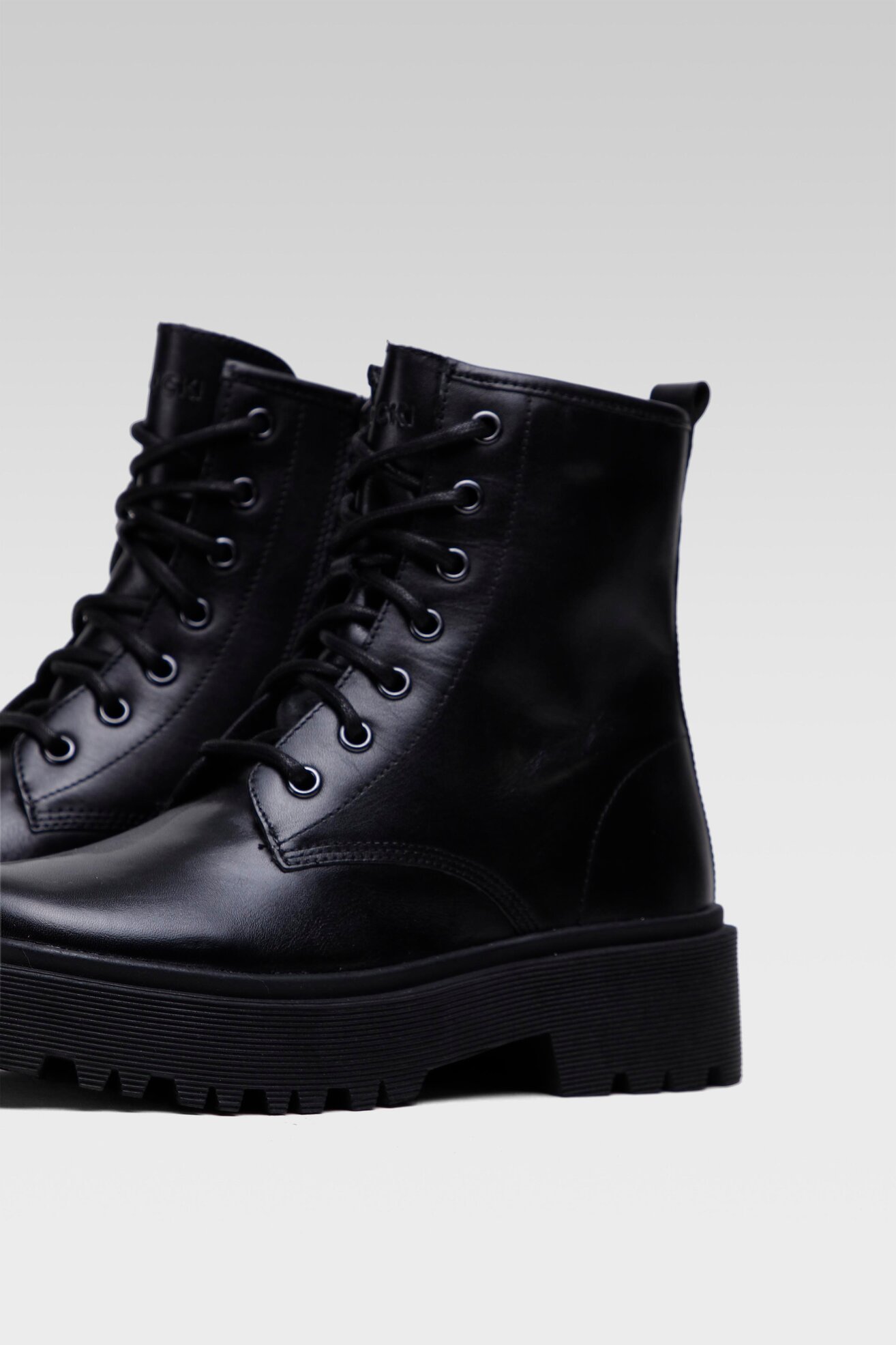 Trzewiki Lasocki WB-ALESSIA-01 Czarny